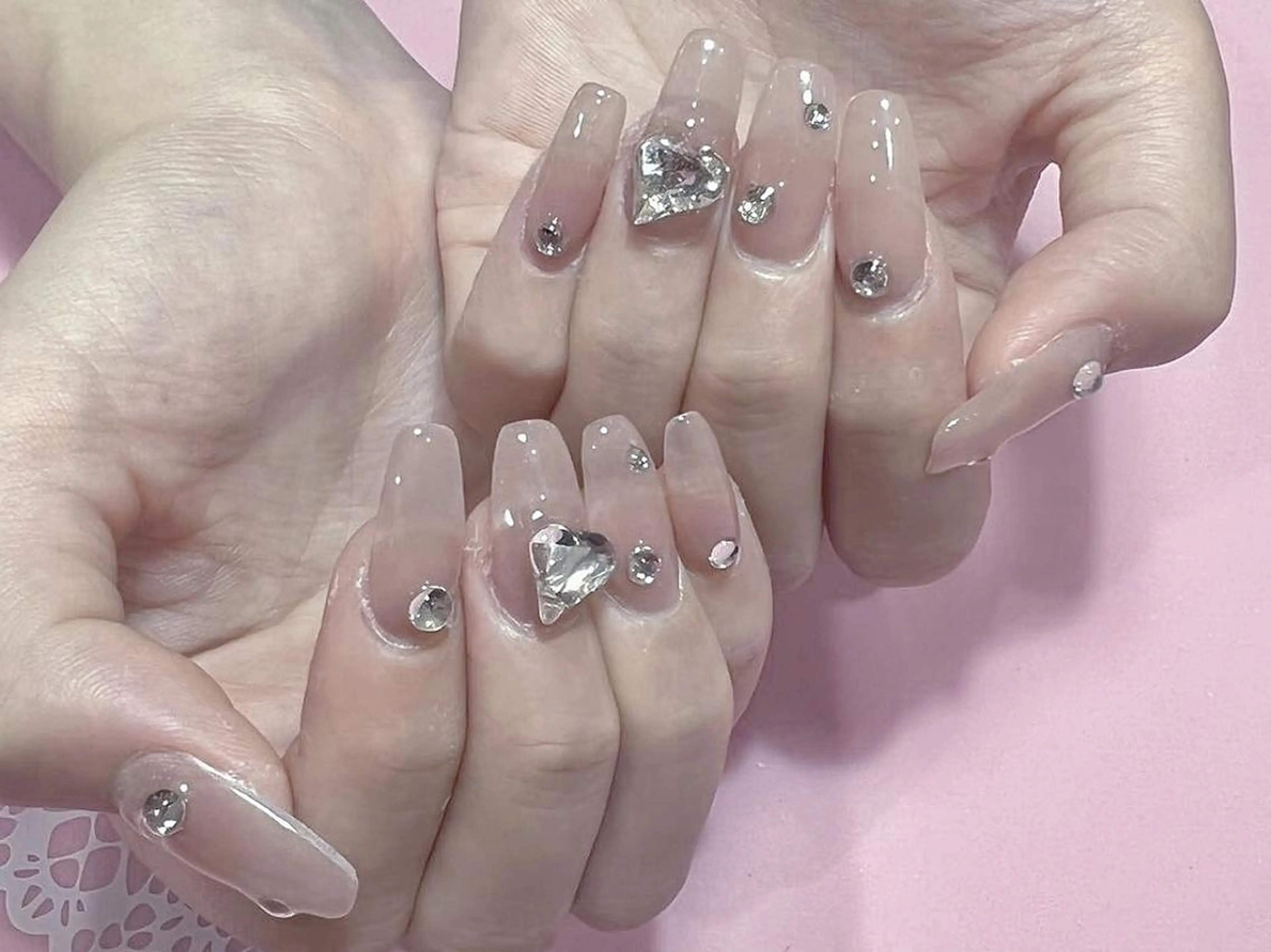 ネイル アートネイル オーロラネイル ガーリー キラキラネイル 韓国ネイル Nail Monsterのネイルデザイン