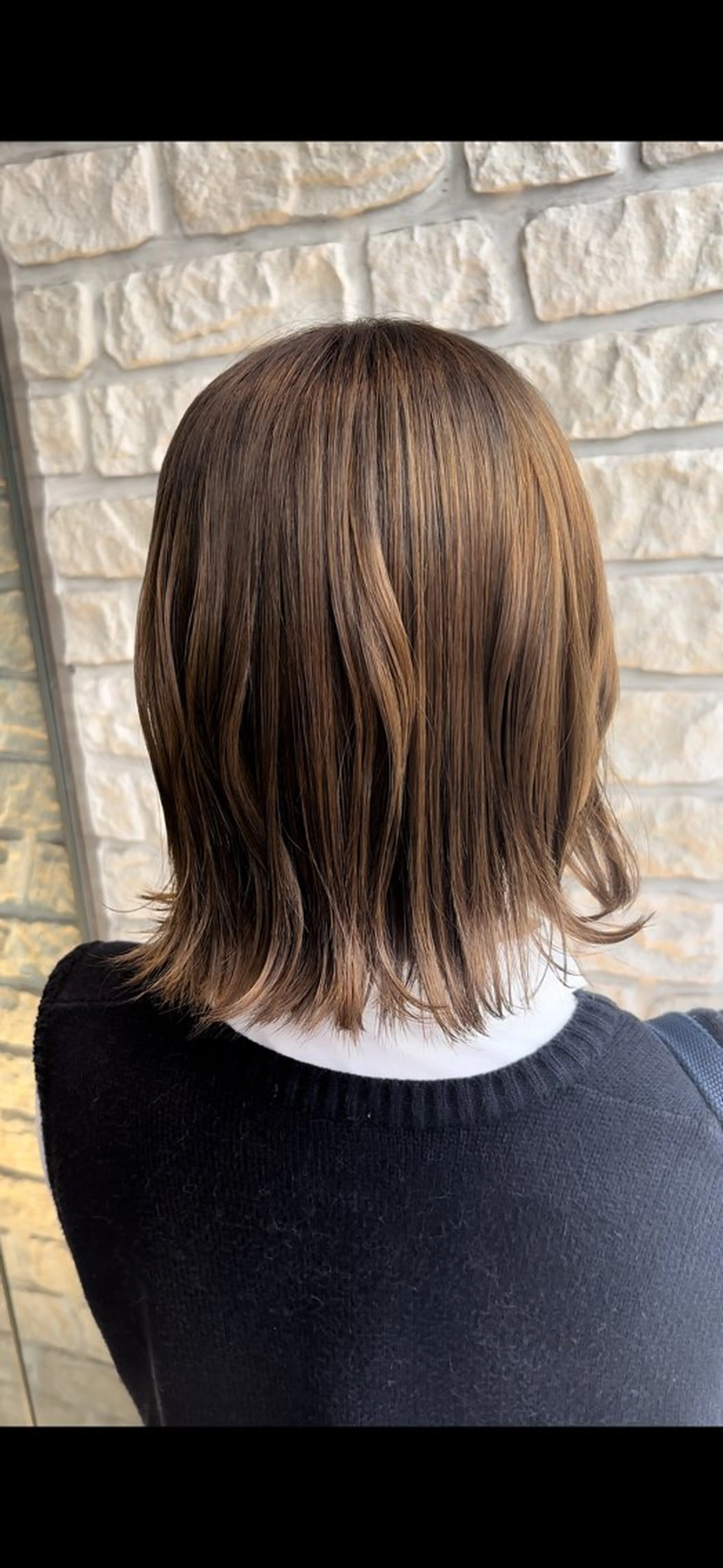 ミディアム カラー アッシュ ブリーチ ミルクティーアッシュ 佐藤 大翔/大宮美容室のヘアスタイル