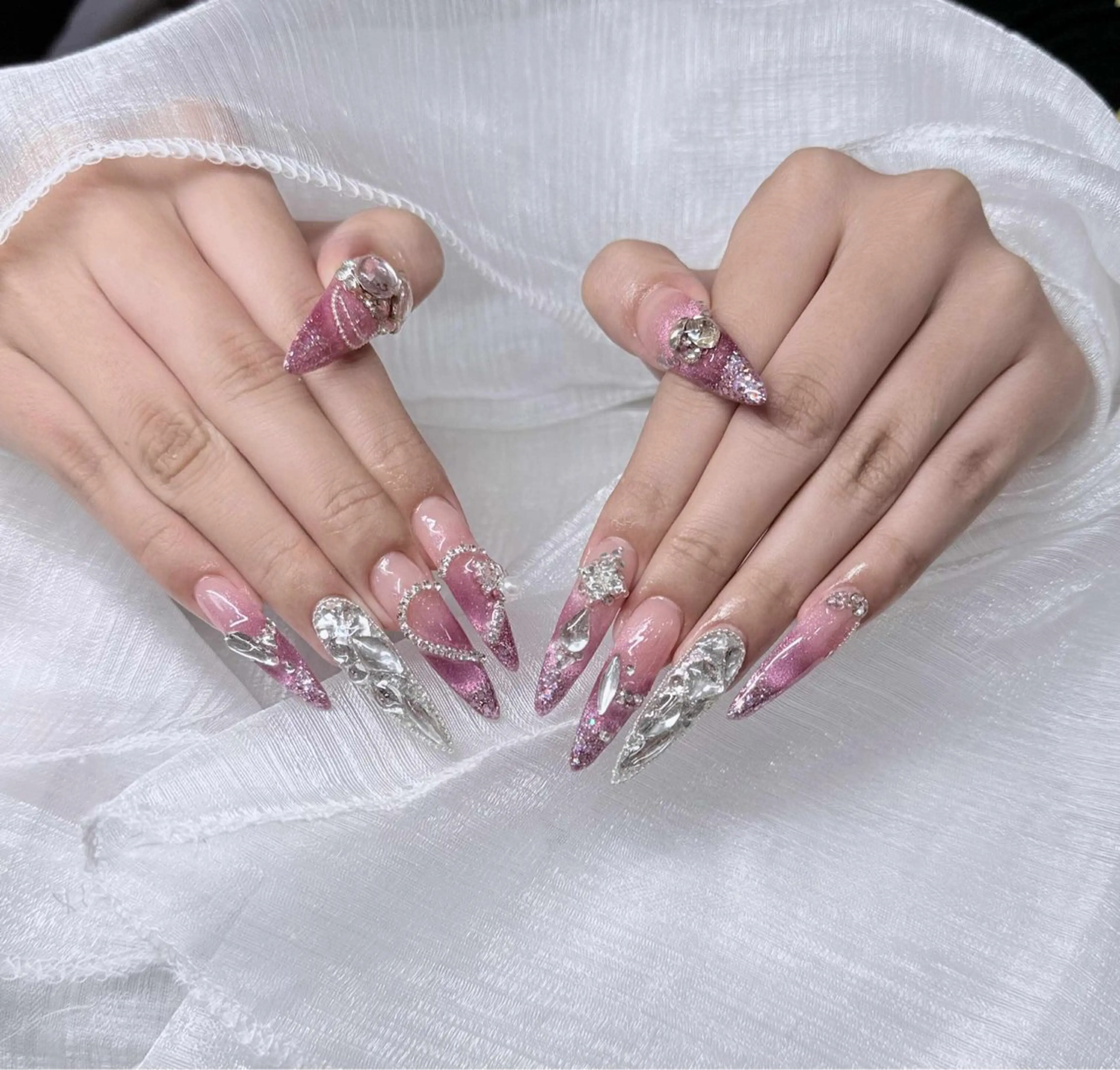 ネイル ハンドネイル Lee Nailsのネイルデザイン