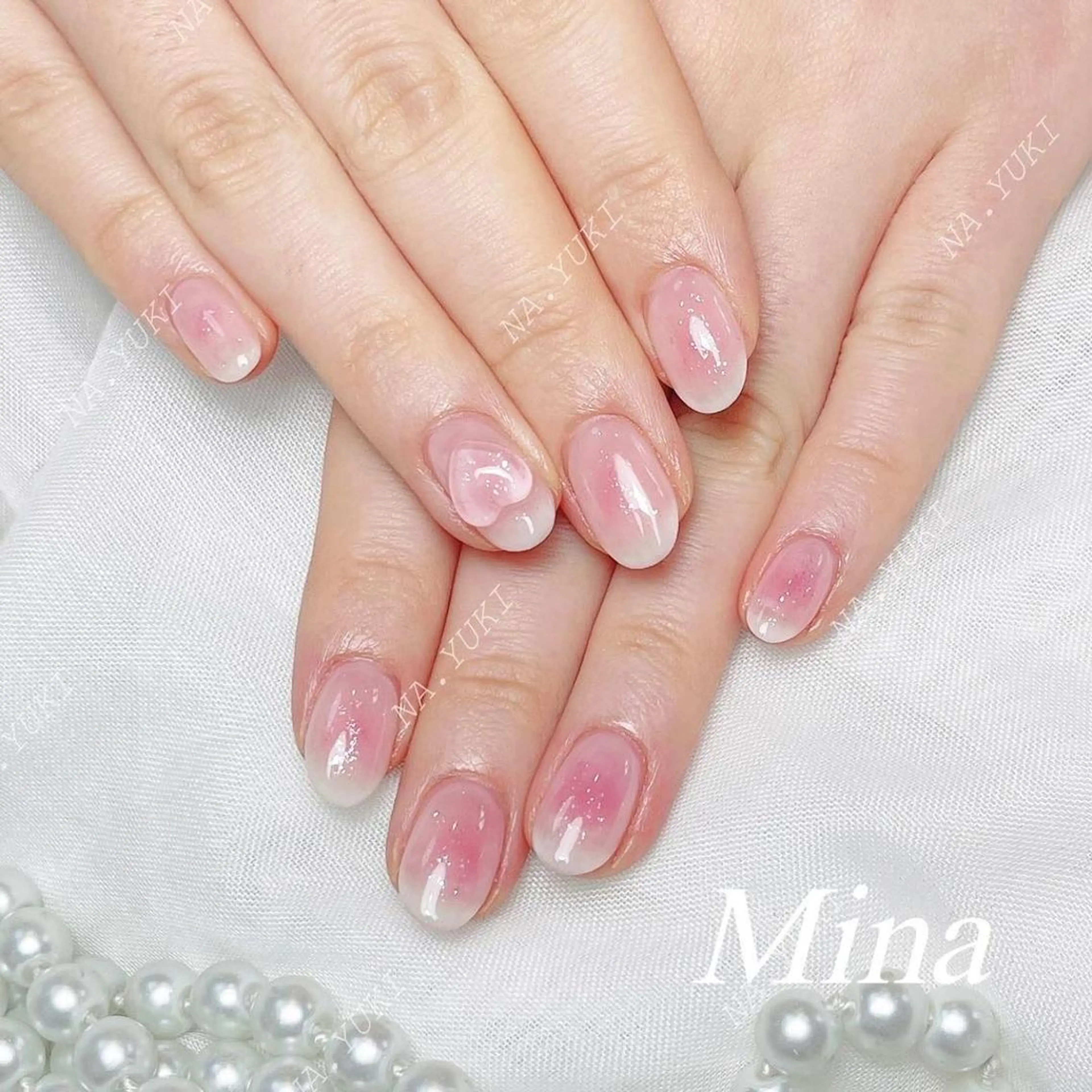 ネイル ハンドネイル ハンドケア 🌷 Mooning 🌷のネイルデザイン