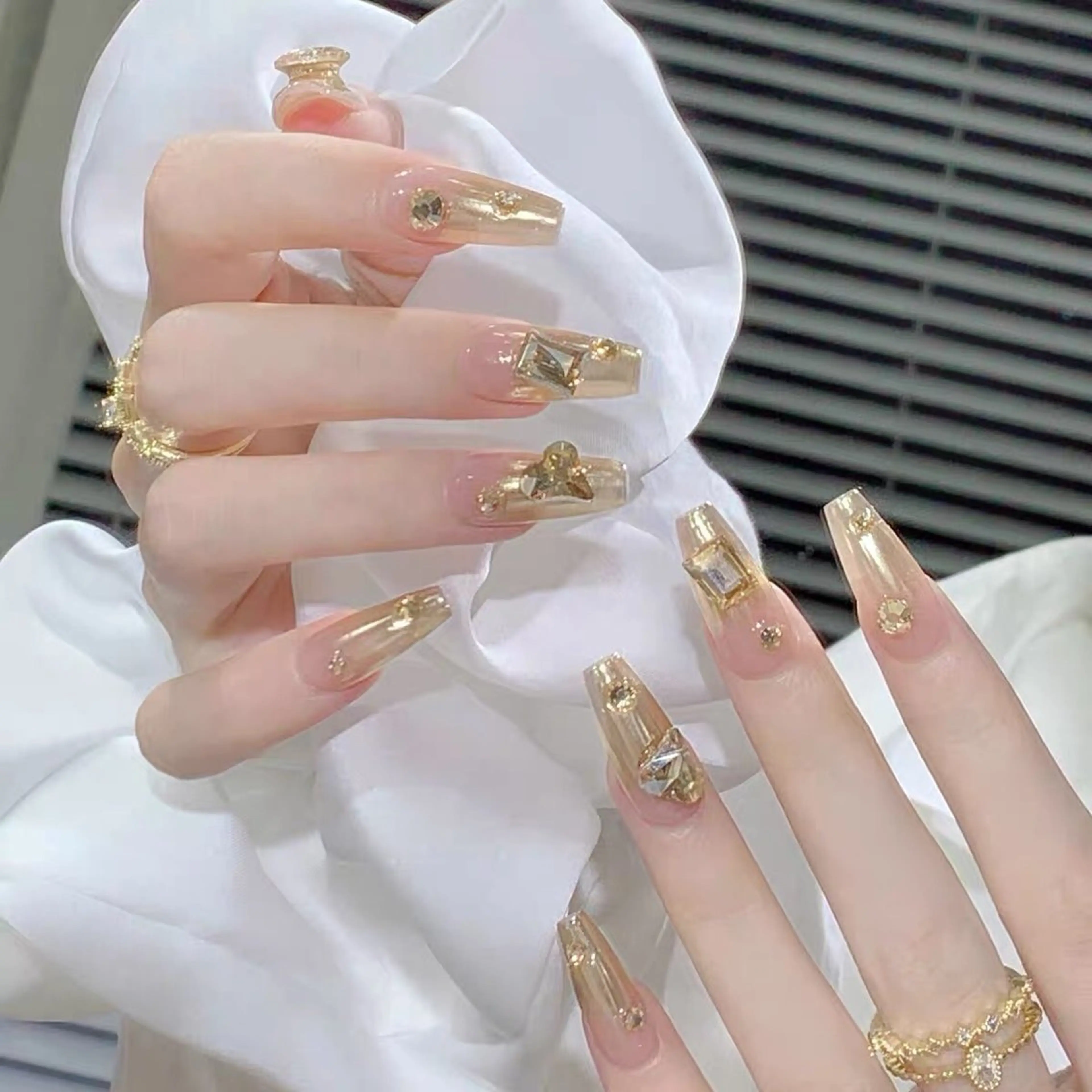 ネイル 菲菲ネイルサロン所属・FJ ネイルサロンのネイルデザイン