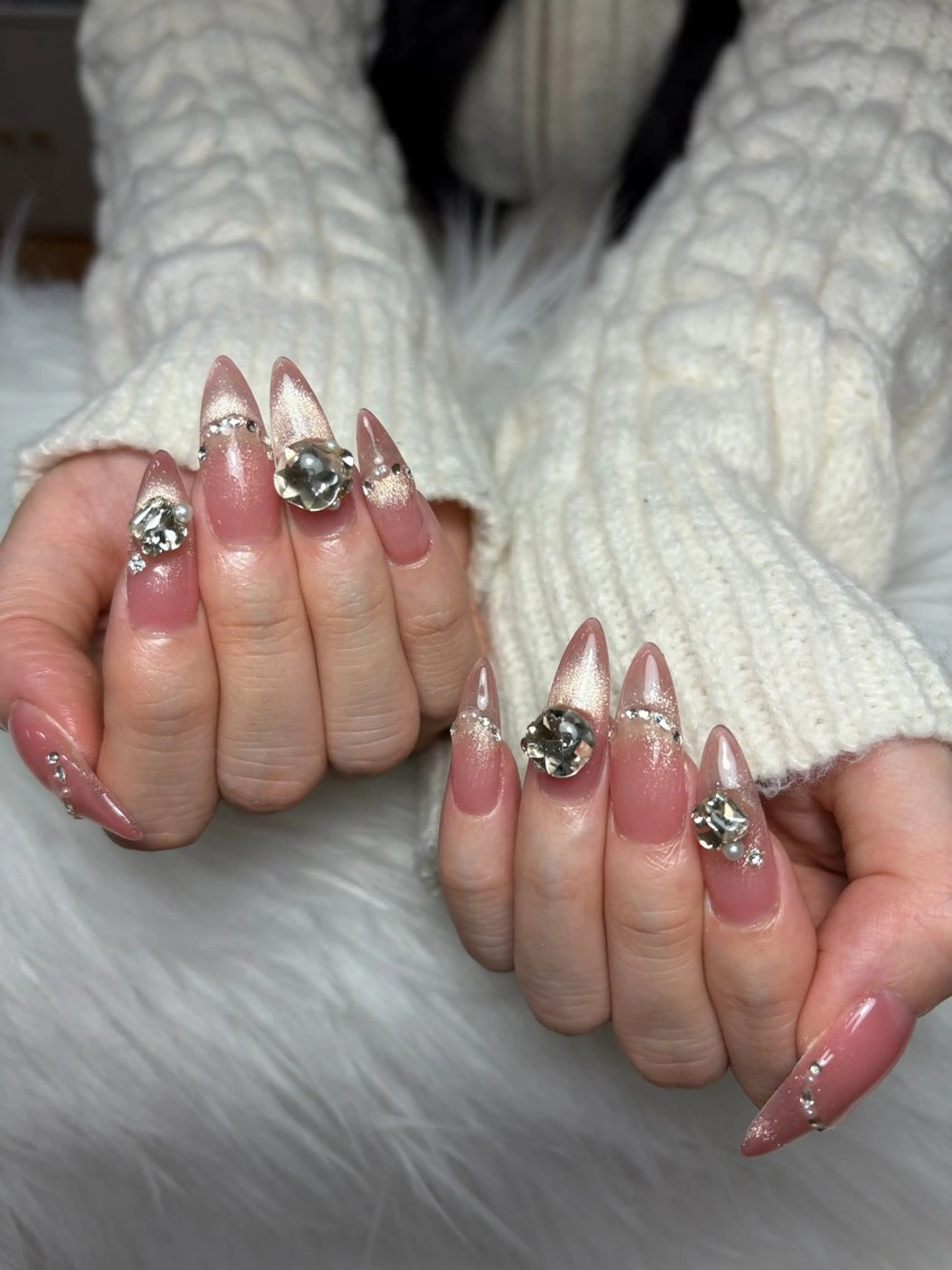 ネイル アートネイル 長さ出し ジェルネイル マグネットネイル ニュアンスネイル ハンドネイル Cloudy Chan Nailのネイルデザイン