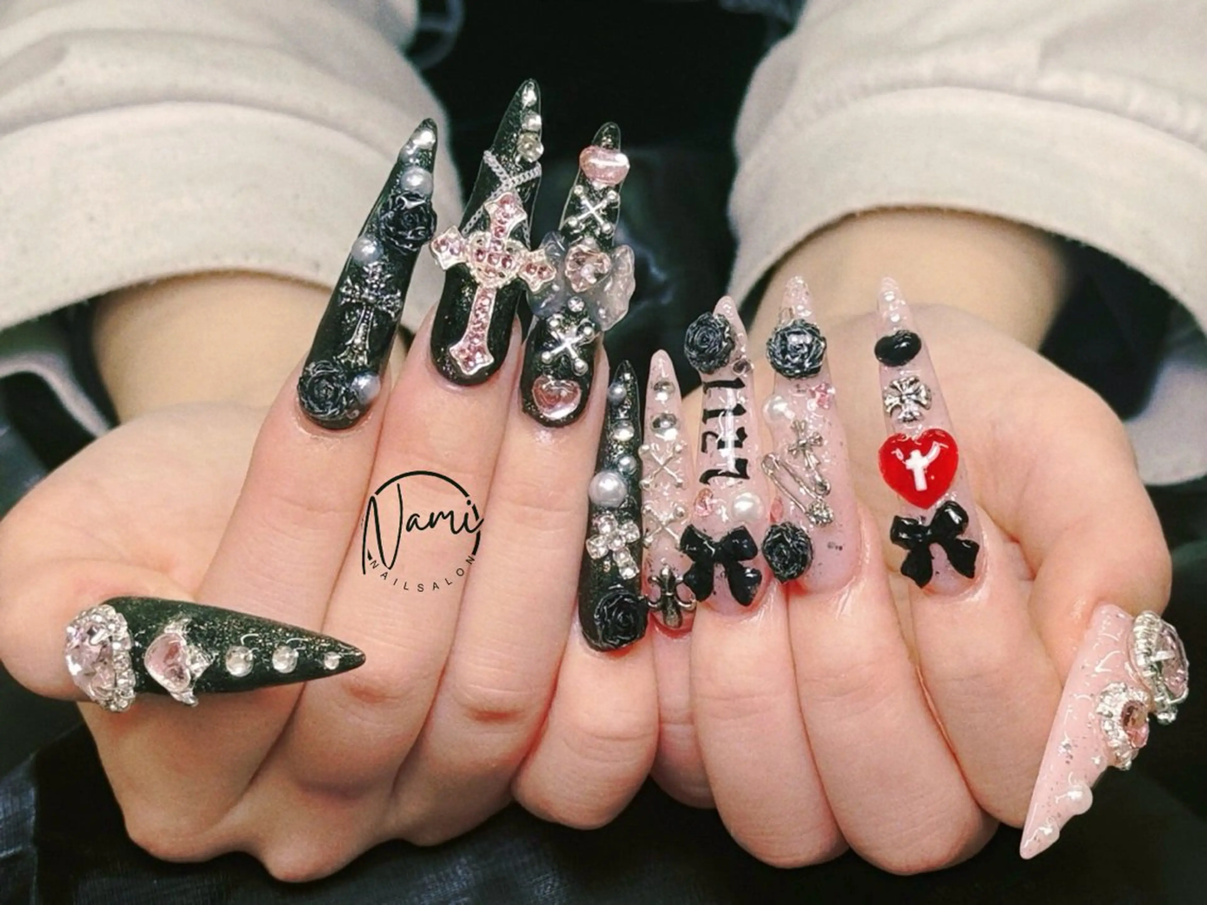 ネイル 長さ出し ガーリー 韓国ネイル ロングネイル 持ち込み ハンドネイル Nami nail salon所属・Nami nail salonのネイルデザイン