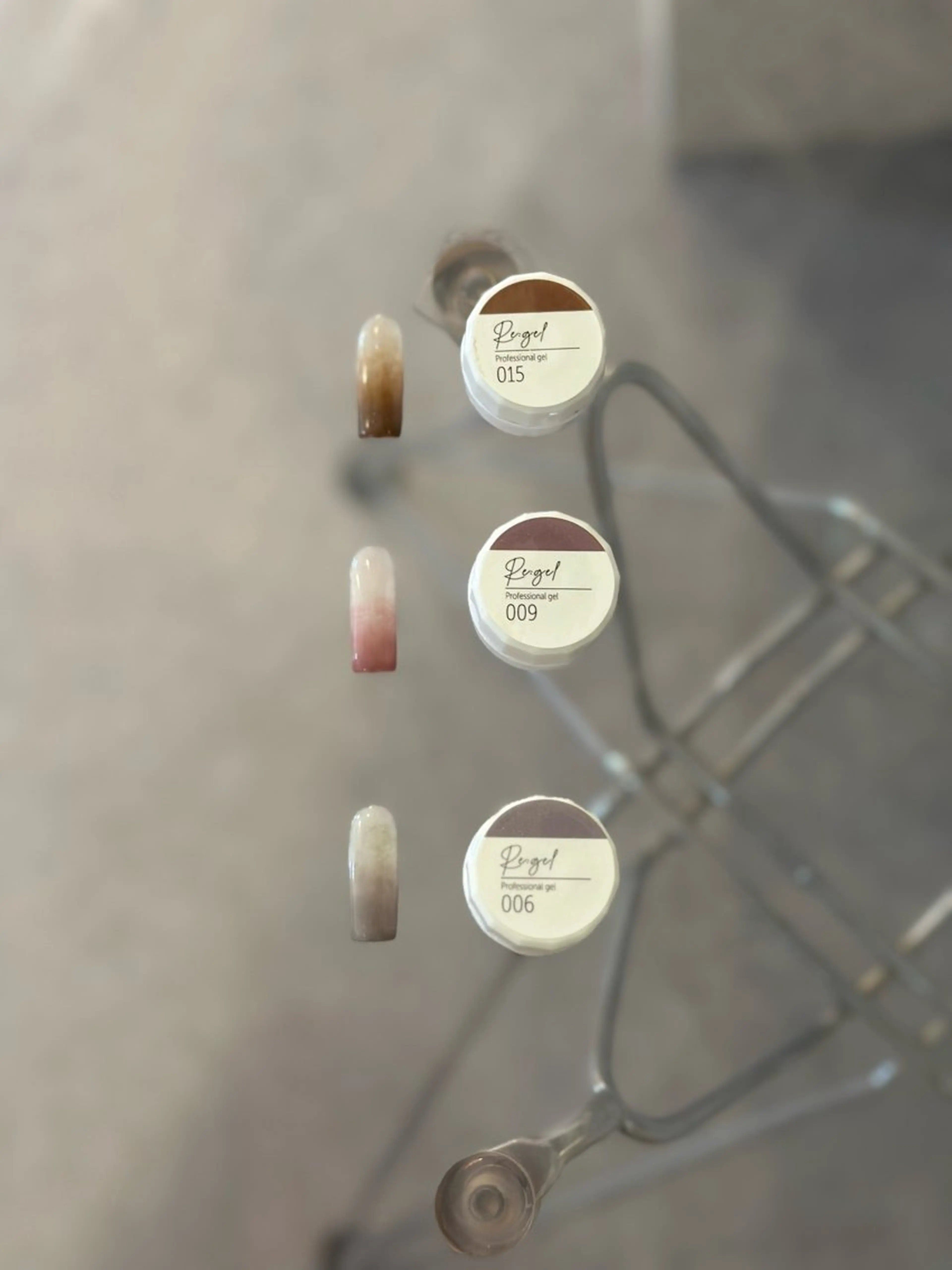 ネイル グラデーション ラメ(グリッター) 〖IEN〗Erika (エリカ)のネイルデザイン