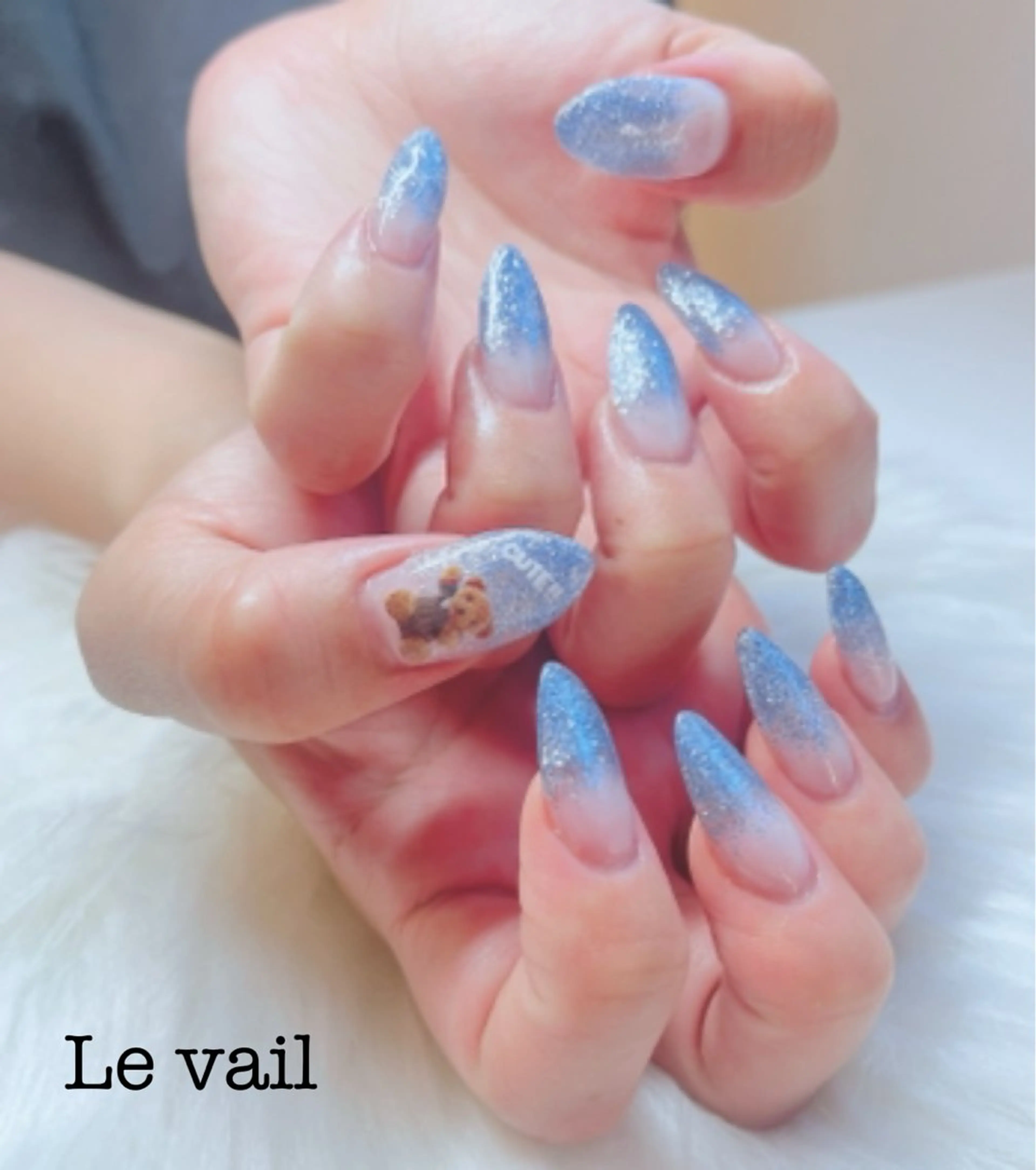 ベテラン担当💅🉐ハンドアクリル長さ出し10本+ワンカラーネイル6980円♪お写真モデル様👣オフ有+550円💐の写真
