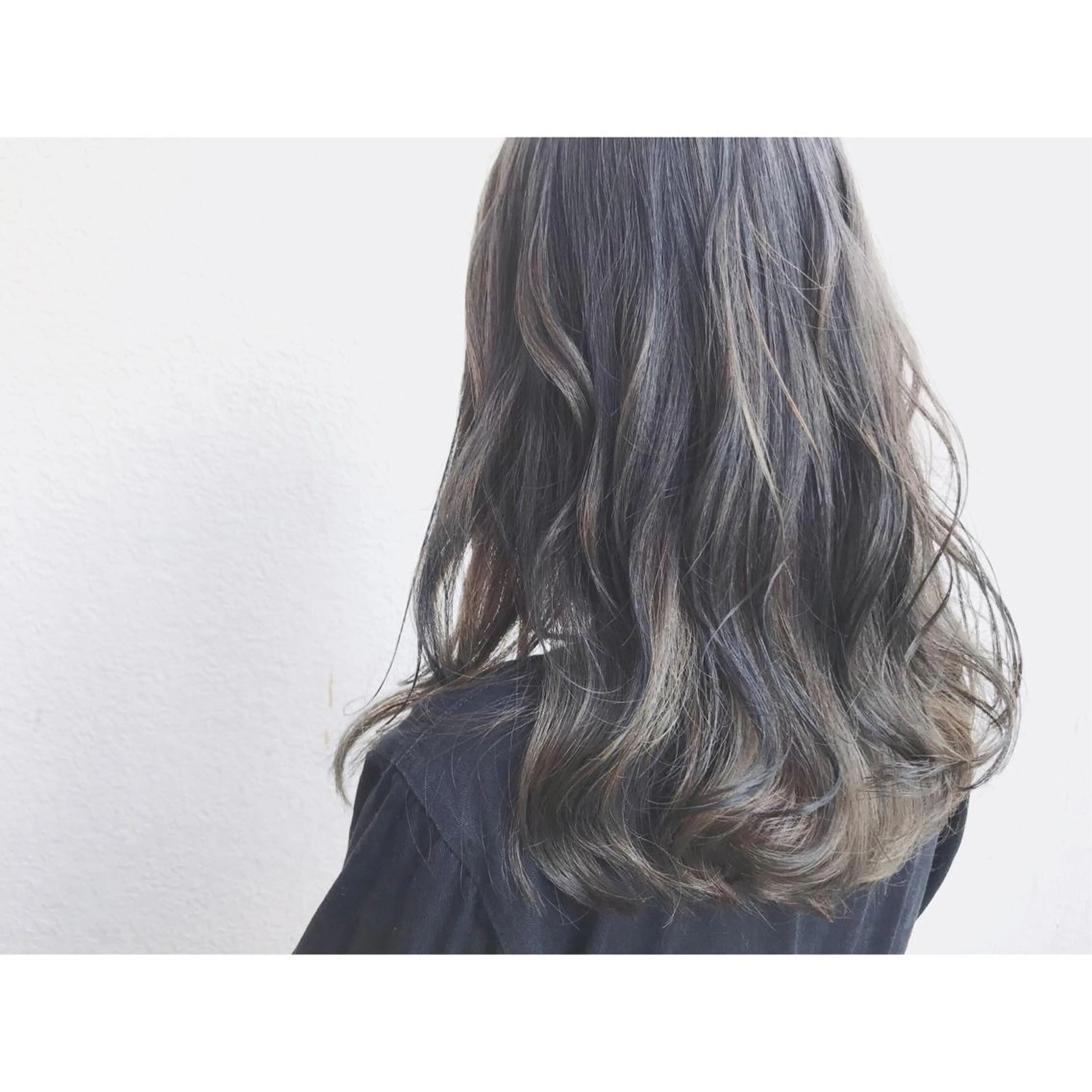 【スペシャルクーポン】平日限定☑︎CMで話題のダメージレスなブリーチ使用！ハイライト外国人風カラー+ケアトリートメント付の写真