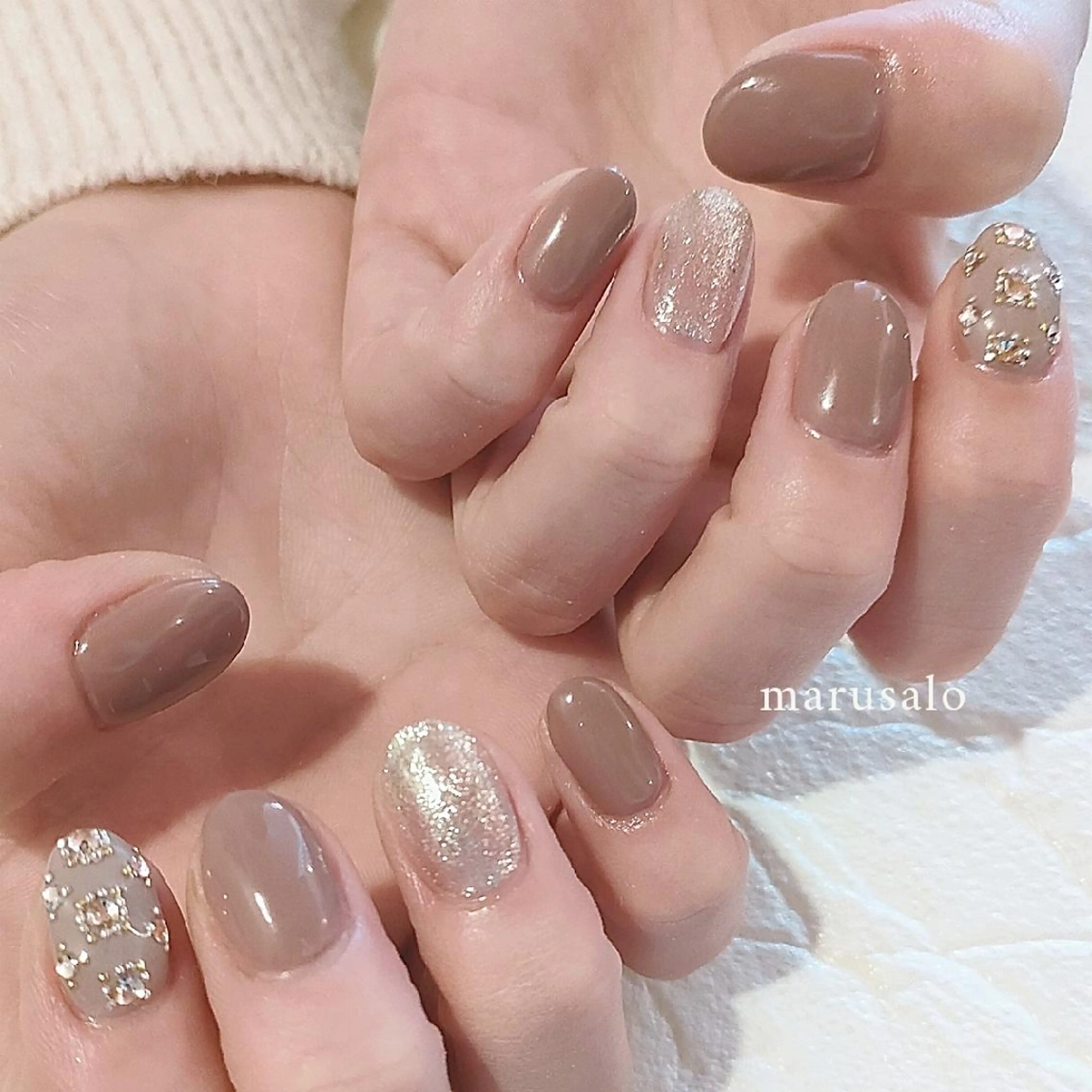 ネイル 韓国ネイル ラメ(グリッター) ストーンネイル 冬ネイル ハンドネイル marusalo nailのネイルデザイン