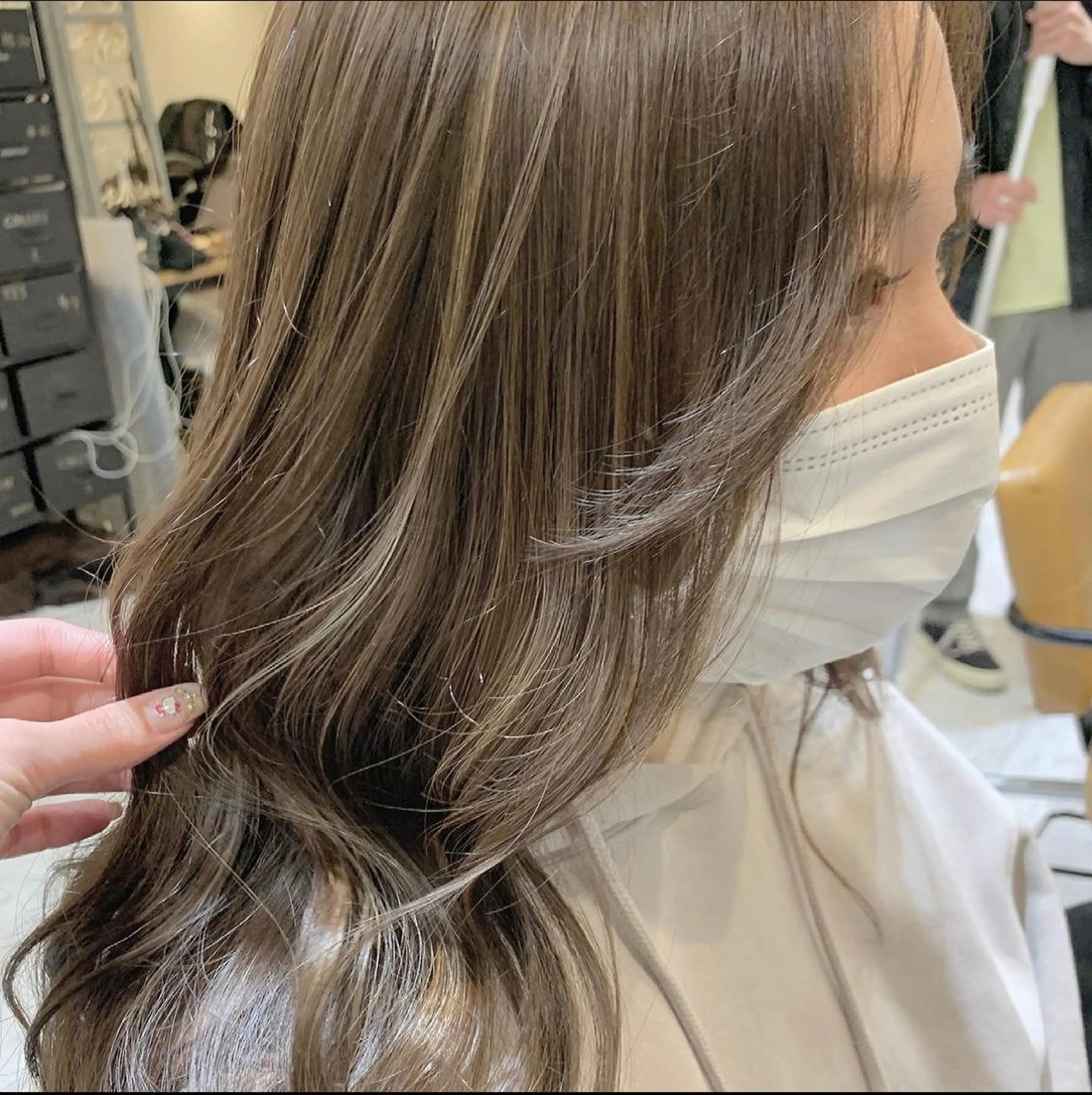 カラー ヤマダ サクラのヘアスタイル