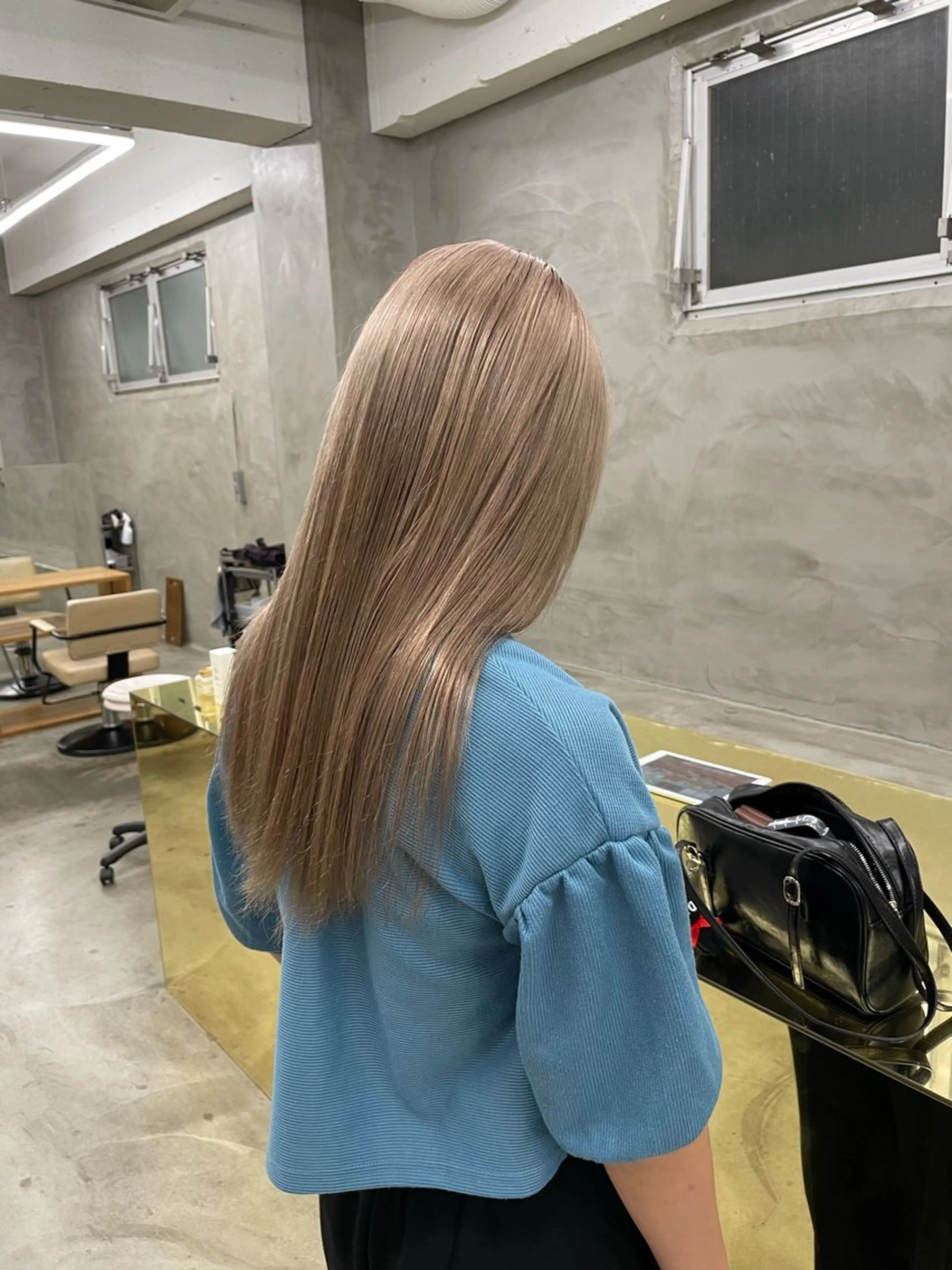 ロング カラー ブロンド ヘアカラー トリートメント ハイトーン/レイヤー 🌸さくらのヘアスタイル