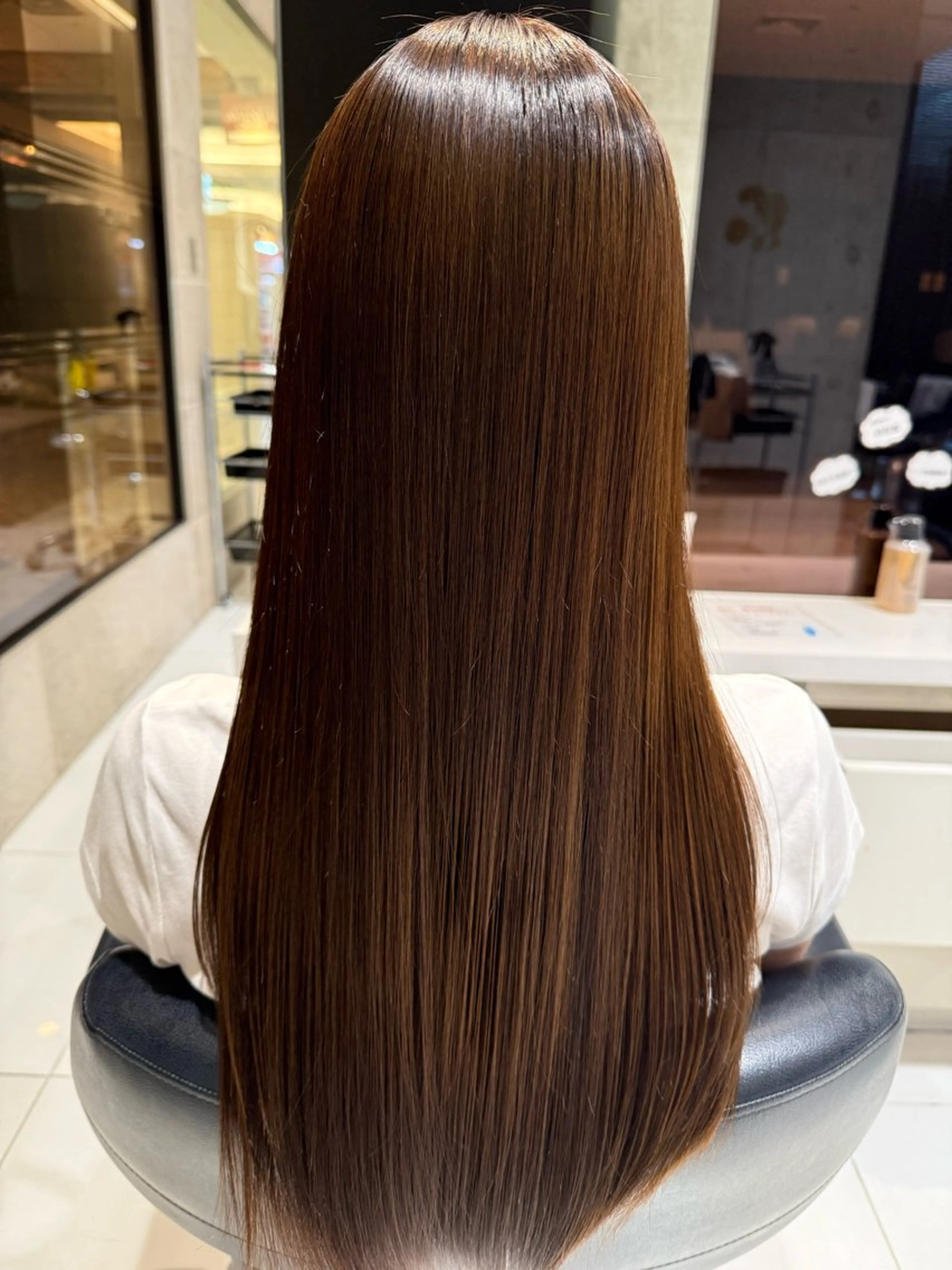 ロング カット ヘアカラー 縮毛矯正 AVANCE emiのヘアスタイル