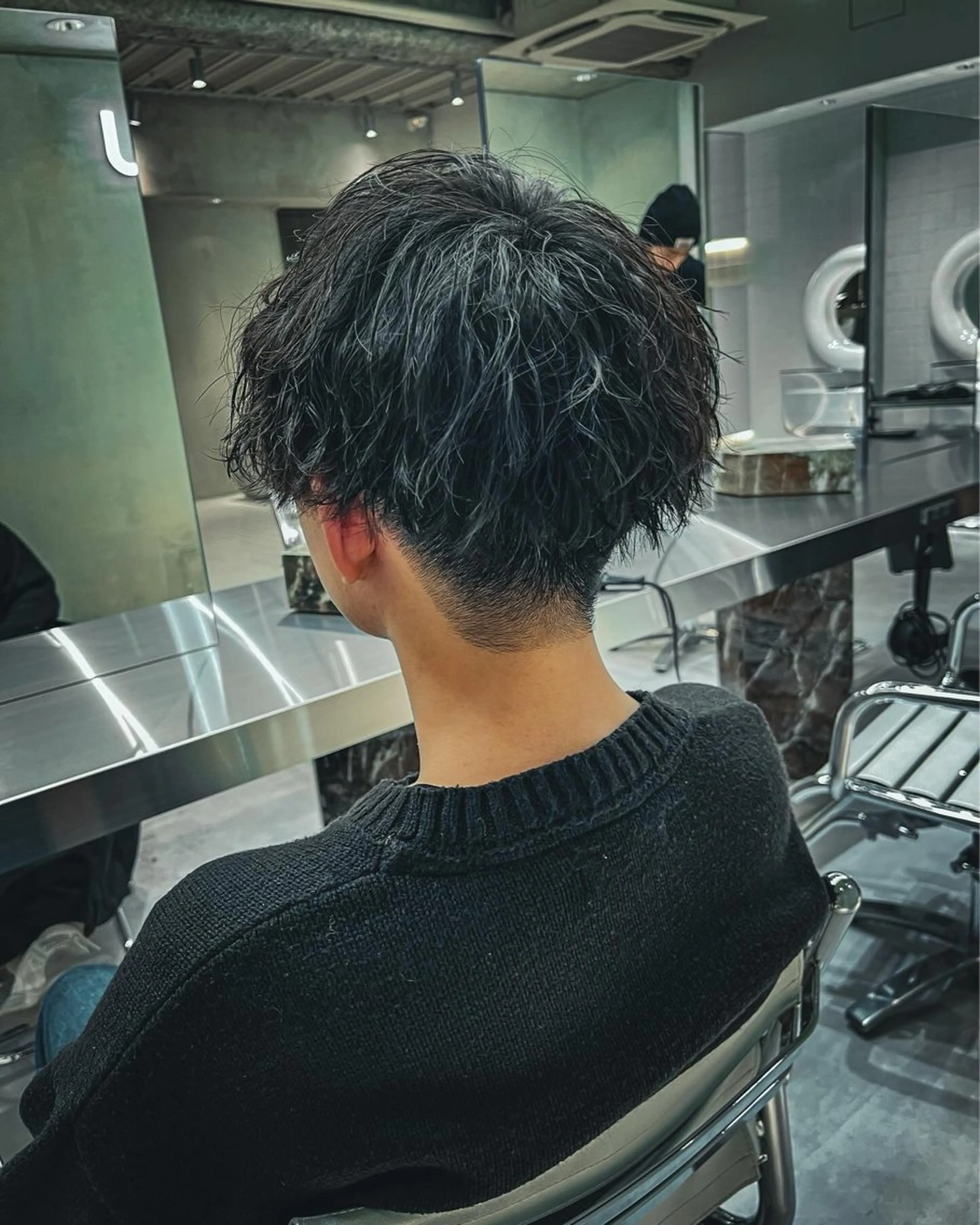 ショート soen所属・⚡メンズパーマフ ェードカットTomyのヘアスタイル