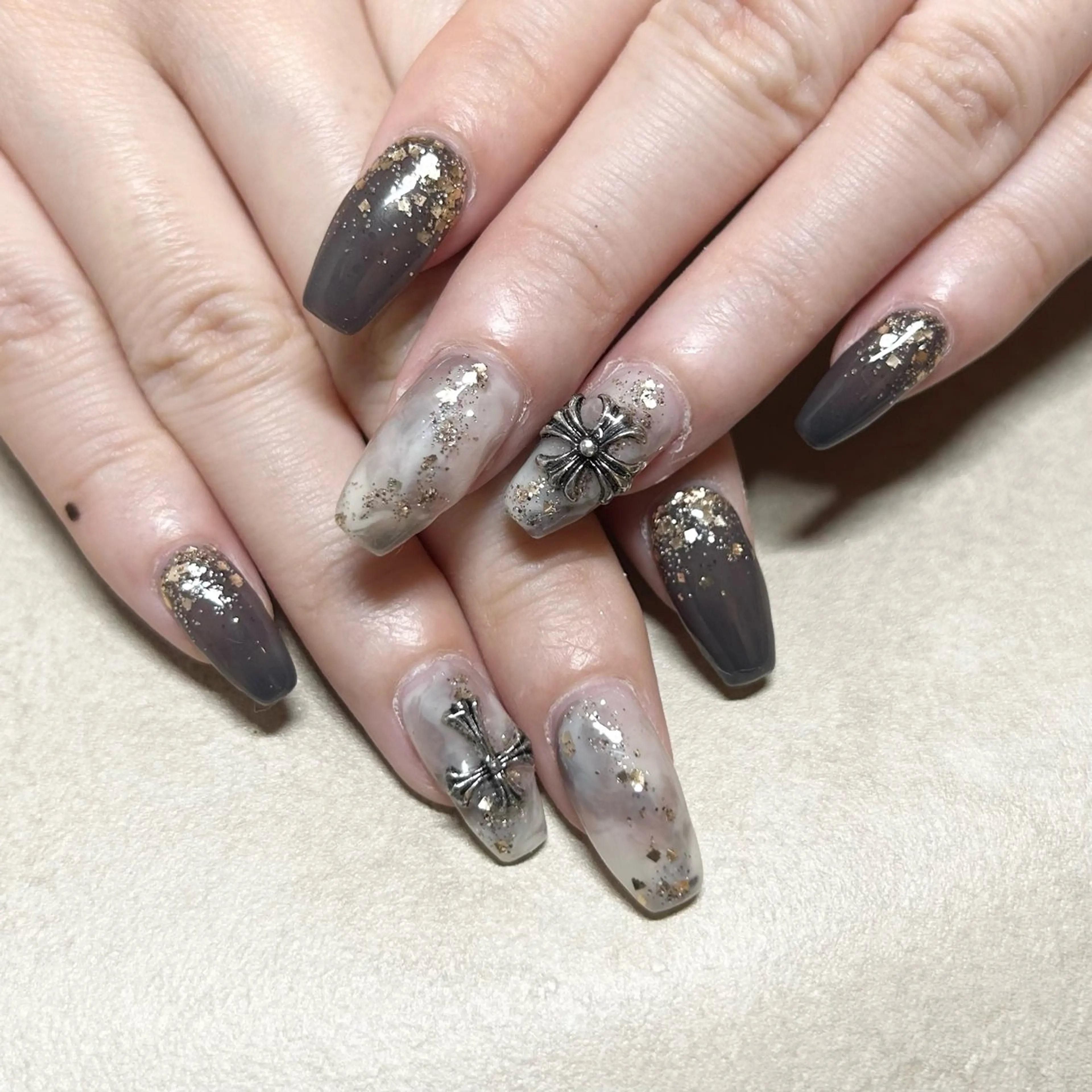 ハンドネイル ハンドケア she nail studio所属・パラジェル/スカルプ salonOerbaのネイルデザイン