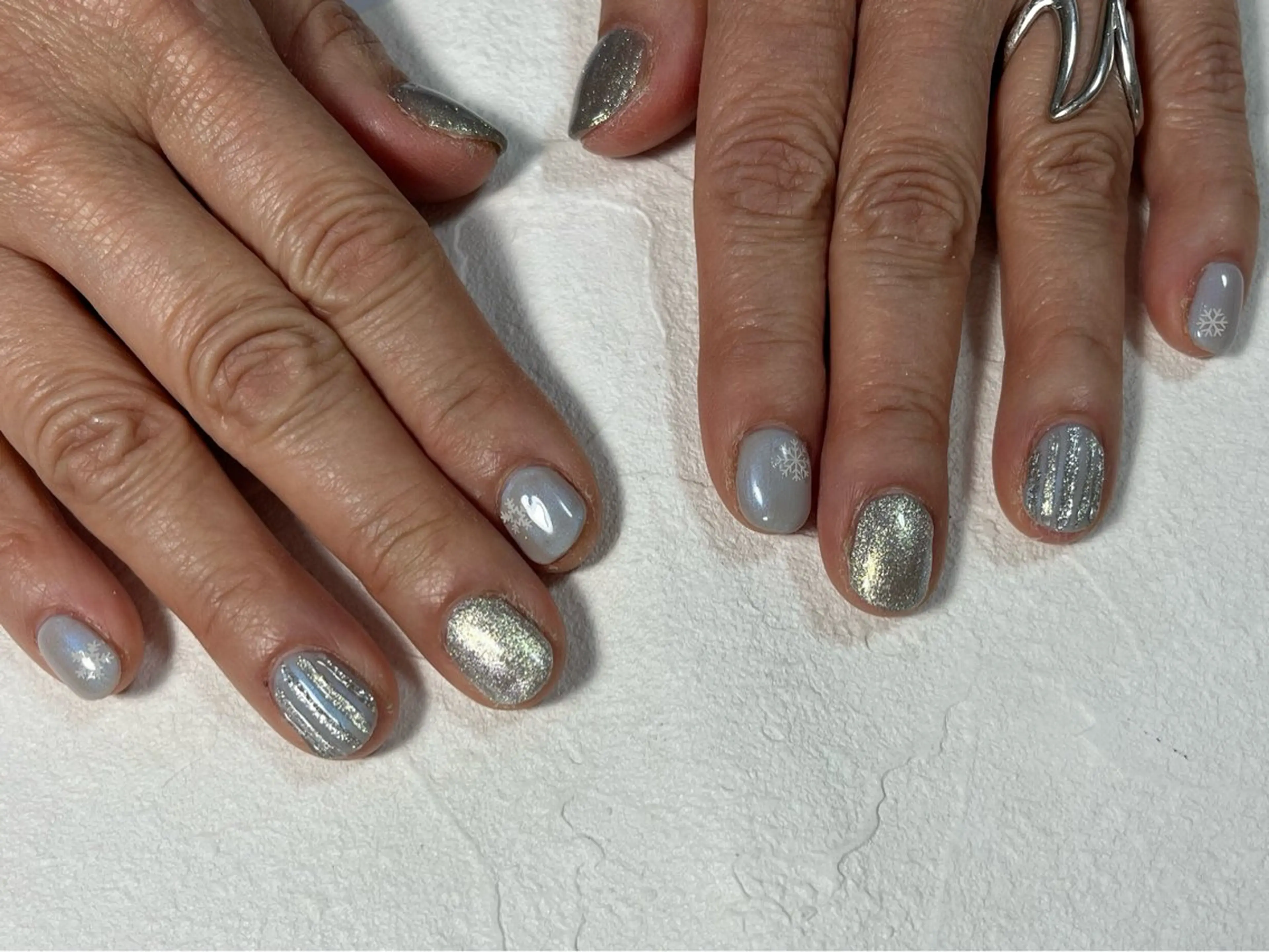 ネイル オーロラネイル フットネイル フレンチネイル ジェルネイル 韓国ネイル ハンドネイル kiki nail たまプラーザのネイルデザイン