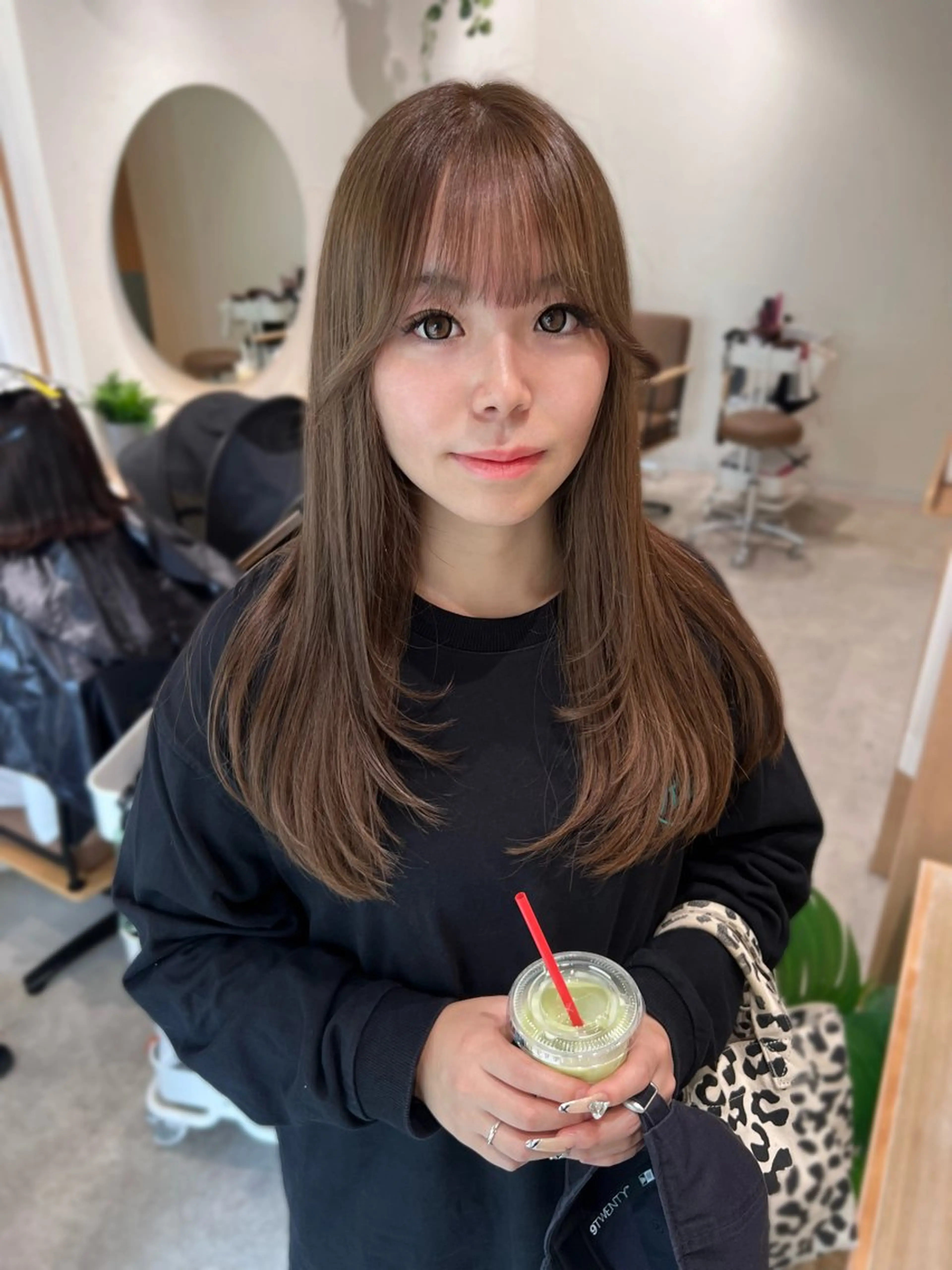 ロング レイヤーカット 小顔カット Day .1のヘアスタイル