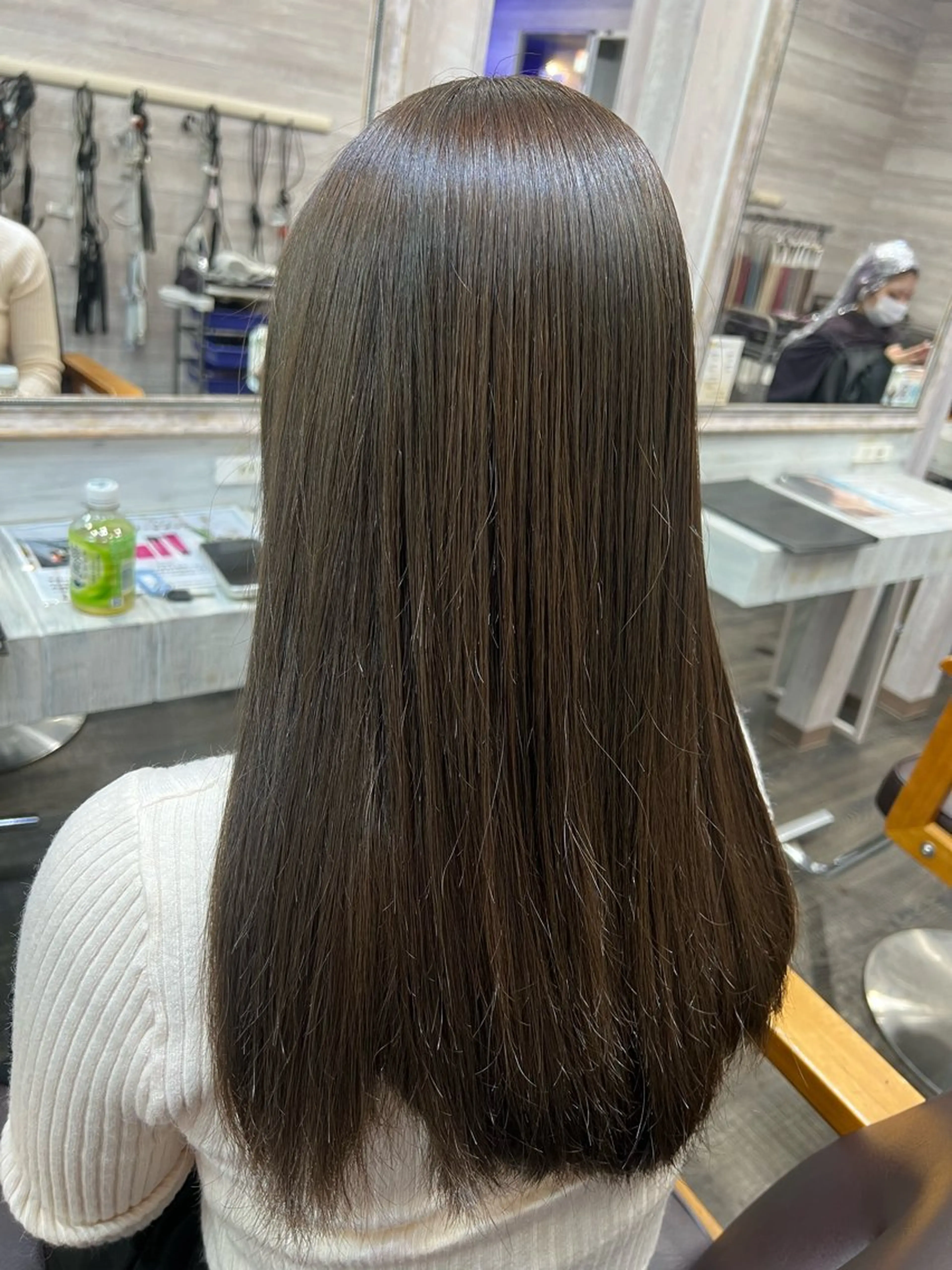 カラー オリーブカラー Carrefour LOHAS 草加東口店所属・LOHAS Rioのヘアスタイル