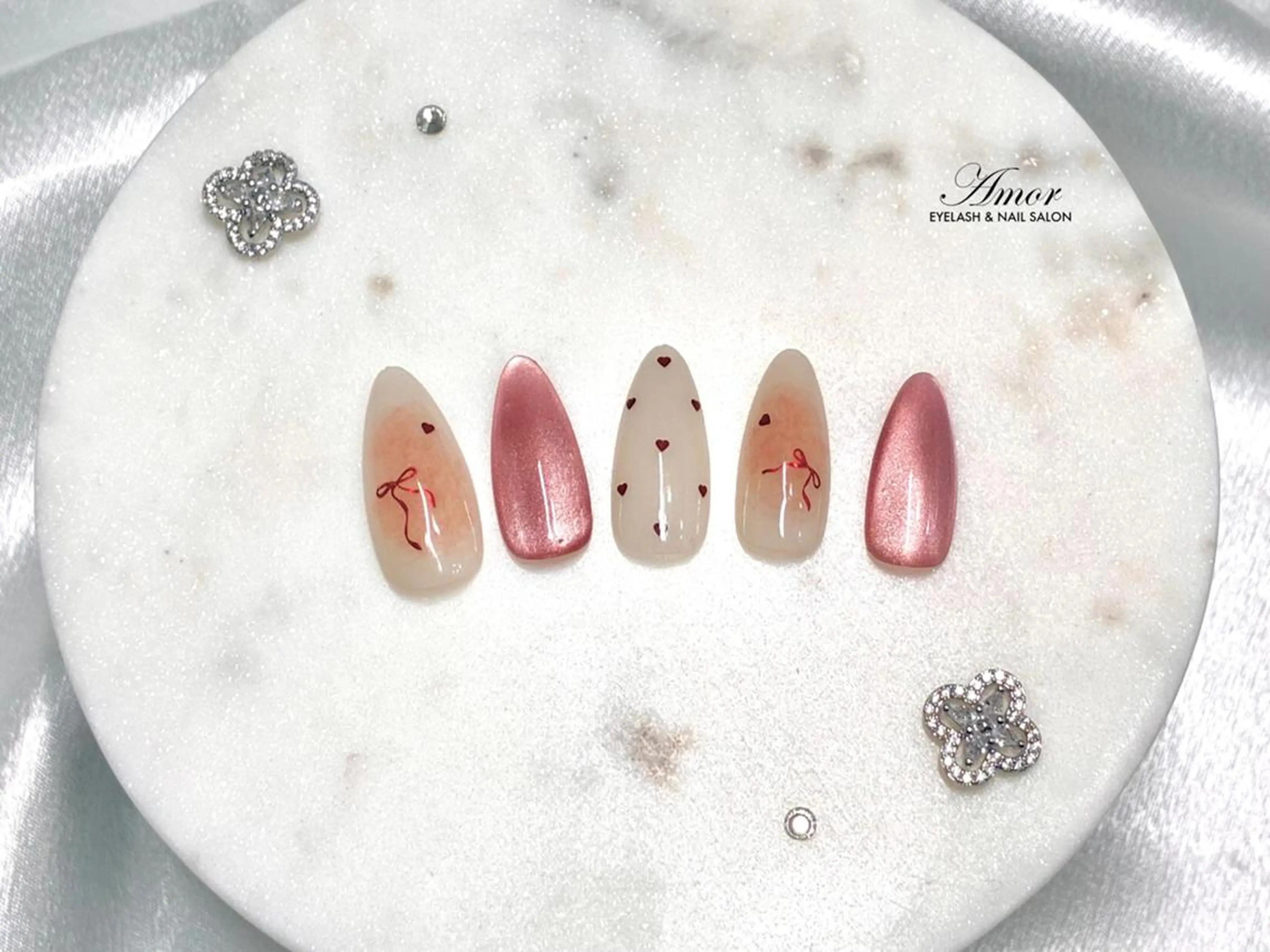 ネイル チークネイル ガーリー ハンドネイル Nailst ★Rika★のネイルデザイン