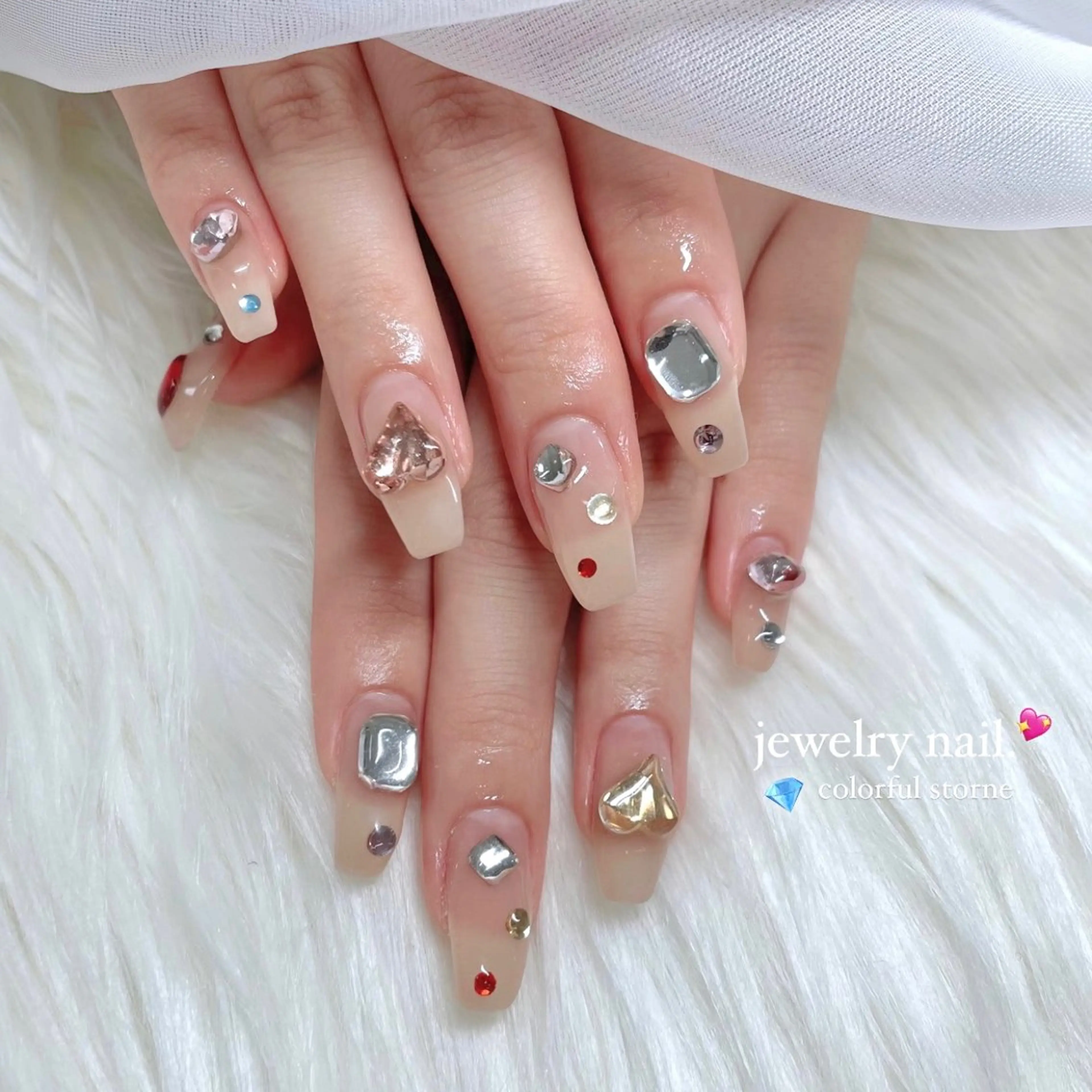 ネイル ストーンネイル ハンドネイル Sii nail 🤍SAKIのネイルデザイン