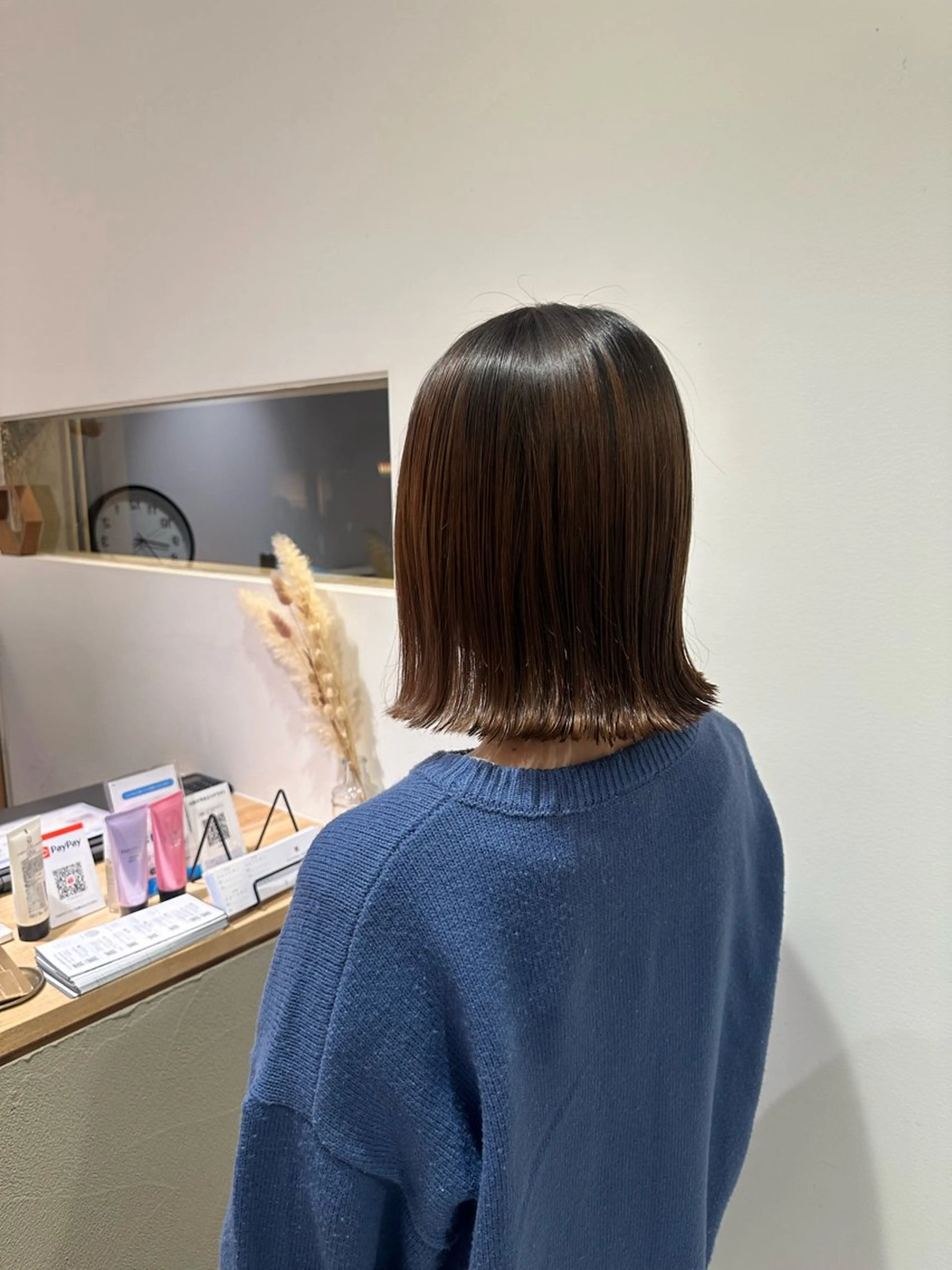 ミディアム ボブ 外ハネヘア カット レイヤー/蟹江/ くすみカラー/川口のヘアスタイル