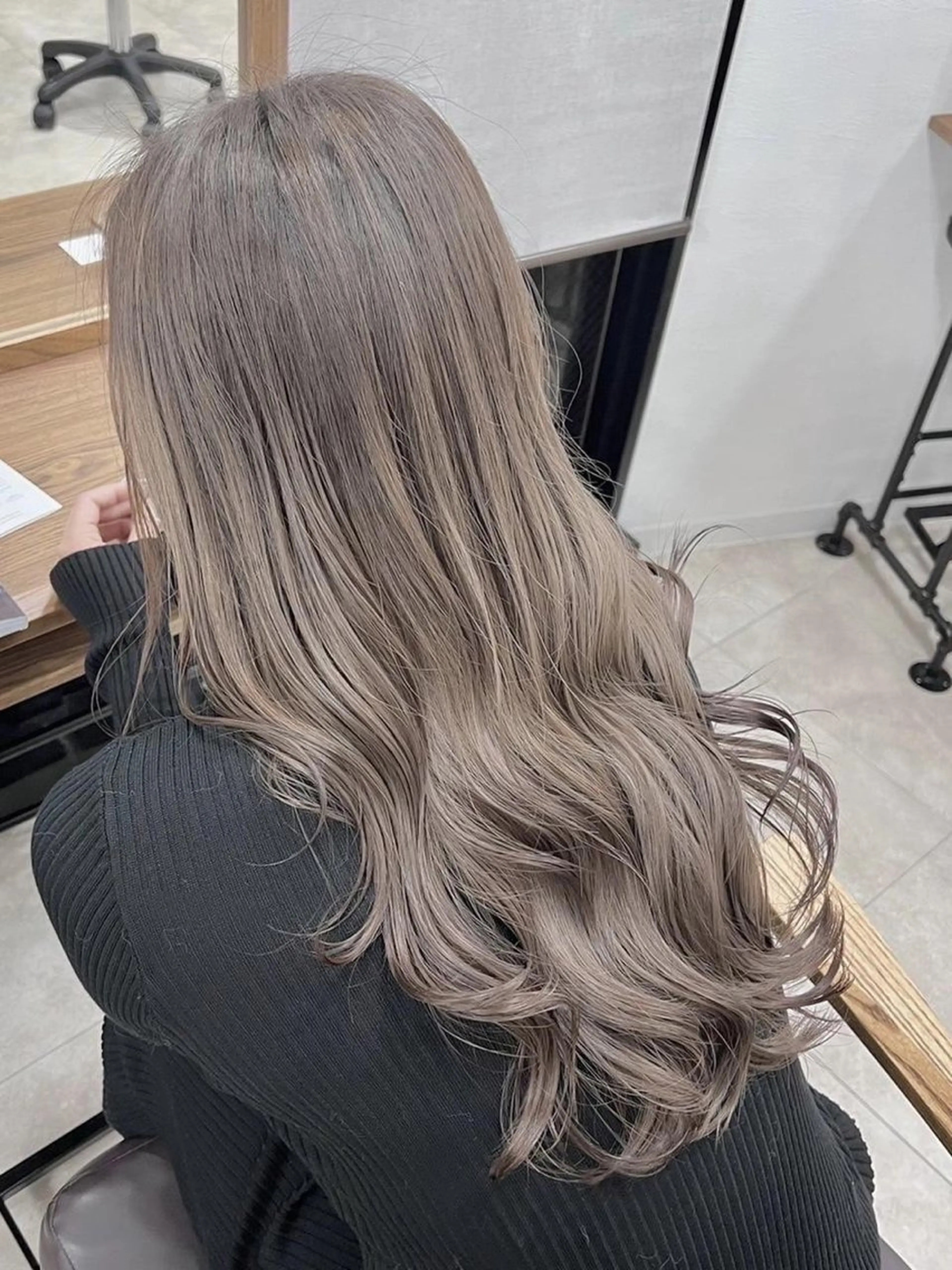 《ハイトーンカラー💛》ケアブリーチ×2STEPトリートメント✨️の写真