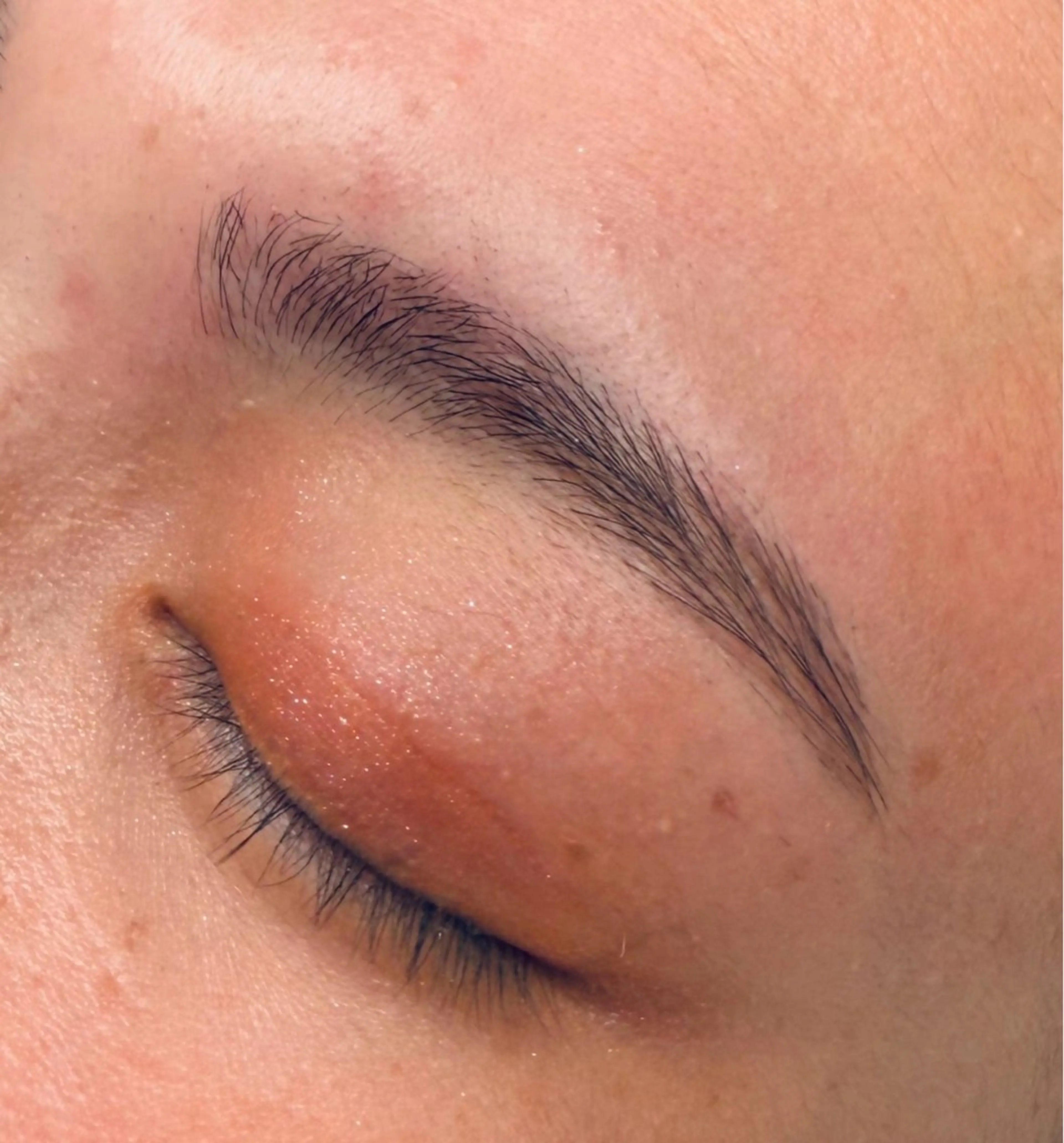 アイブロウ ワックス脱毛 眉カット カク エイジュンのマツエク・マツパデザイン