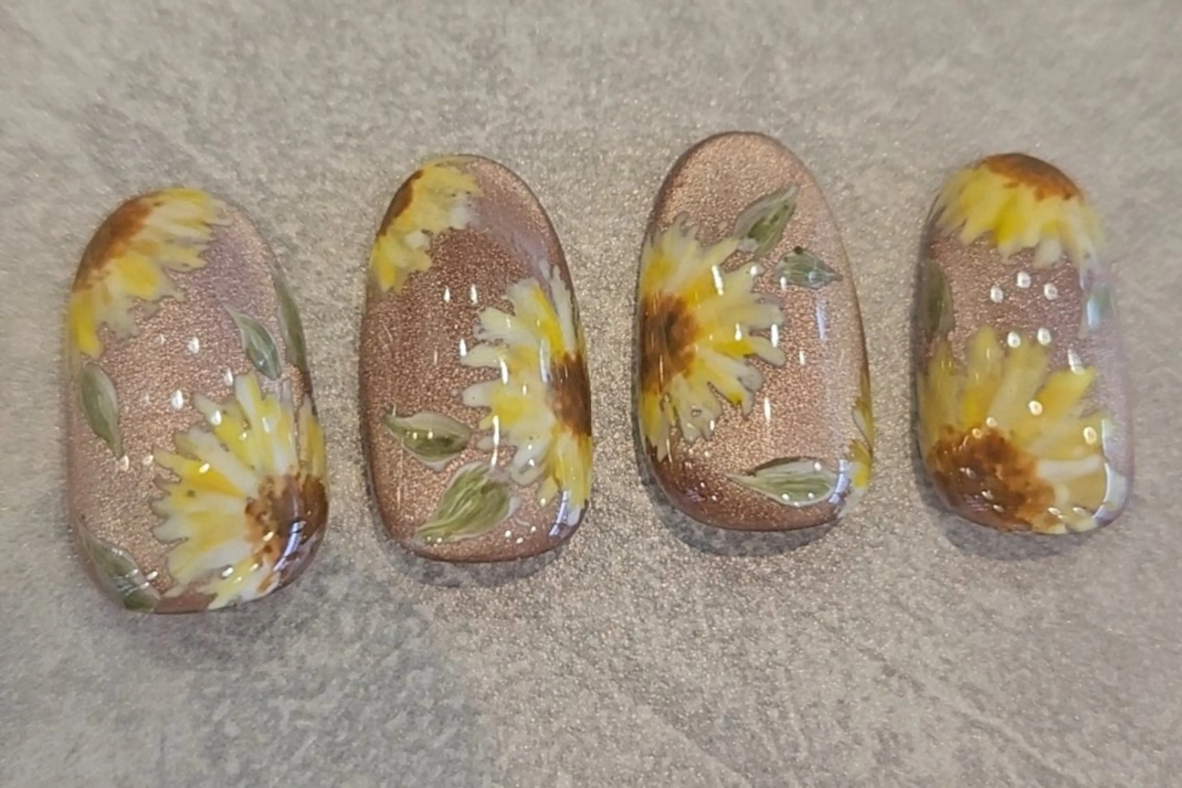 ネイル ハンドネイル 関口 友菜のヘアスタイル