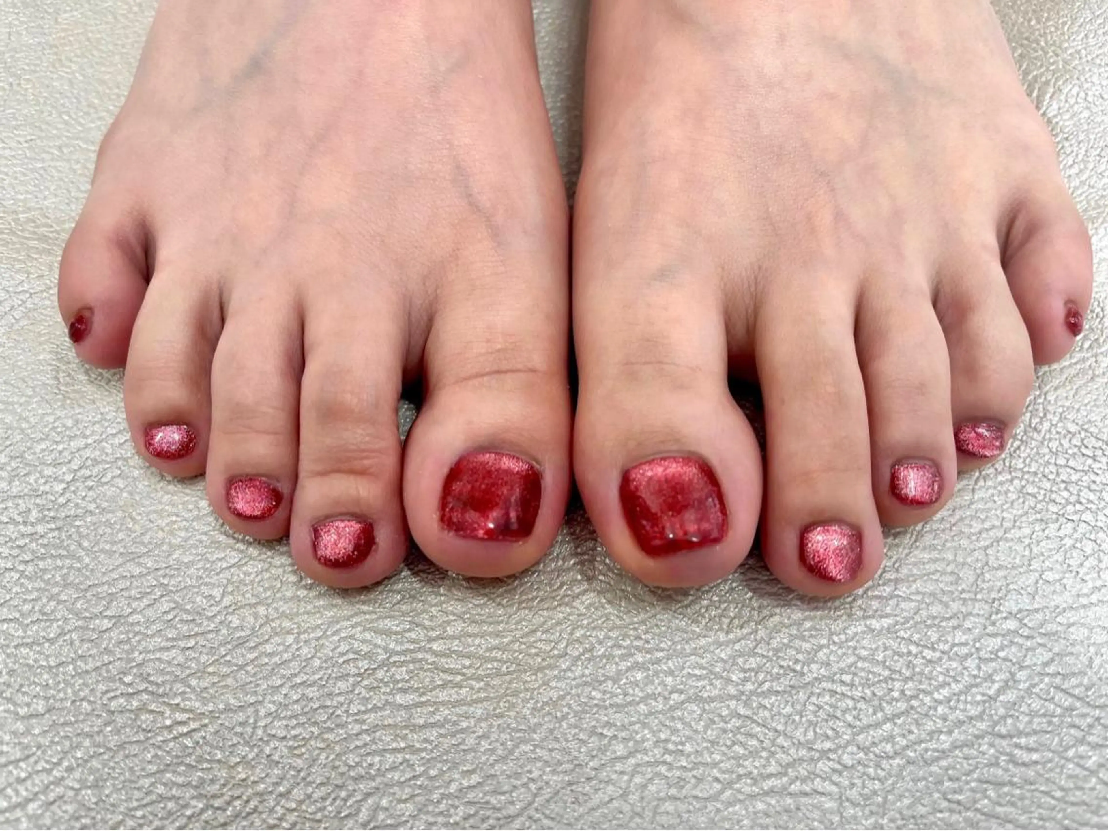 ネイル ワンカラーネイル フットネイル Regene ARAKIのネイルデザイン