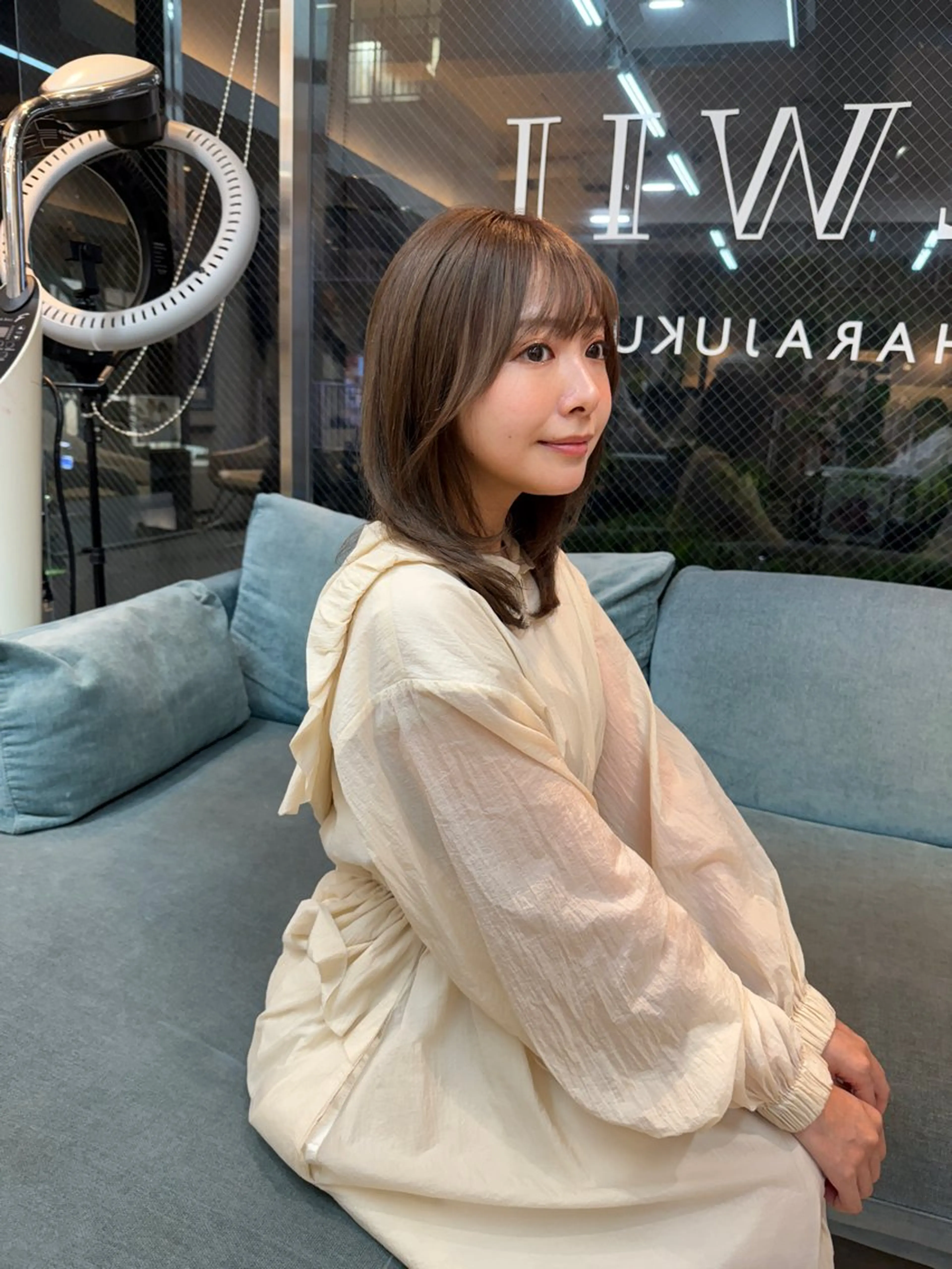 ミディアム カット ヘアカラー トリートメント レイヤー/ショート カット/服部タカノリのヘアスタイル