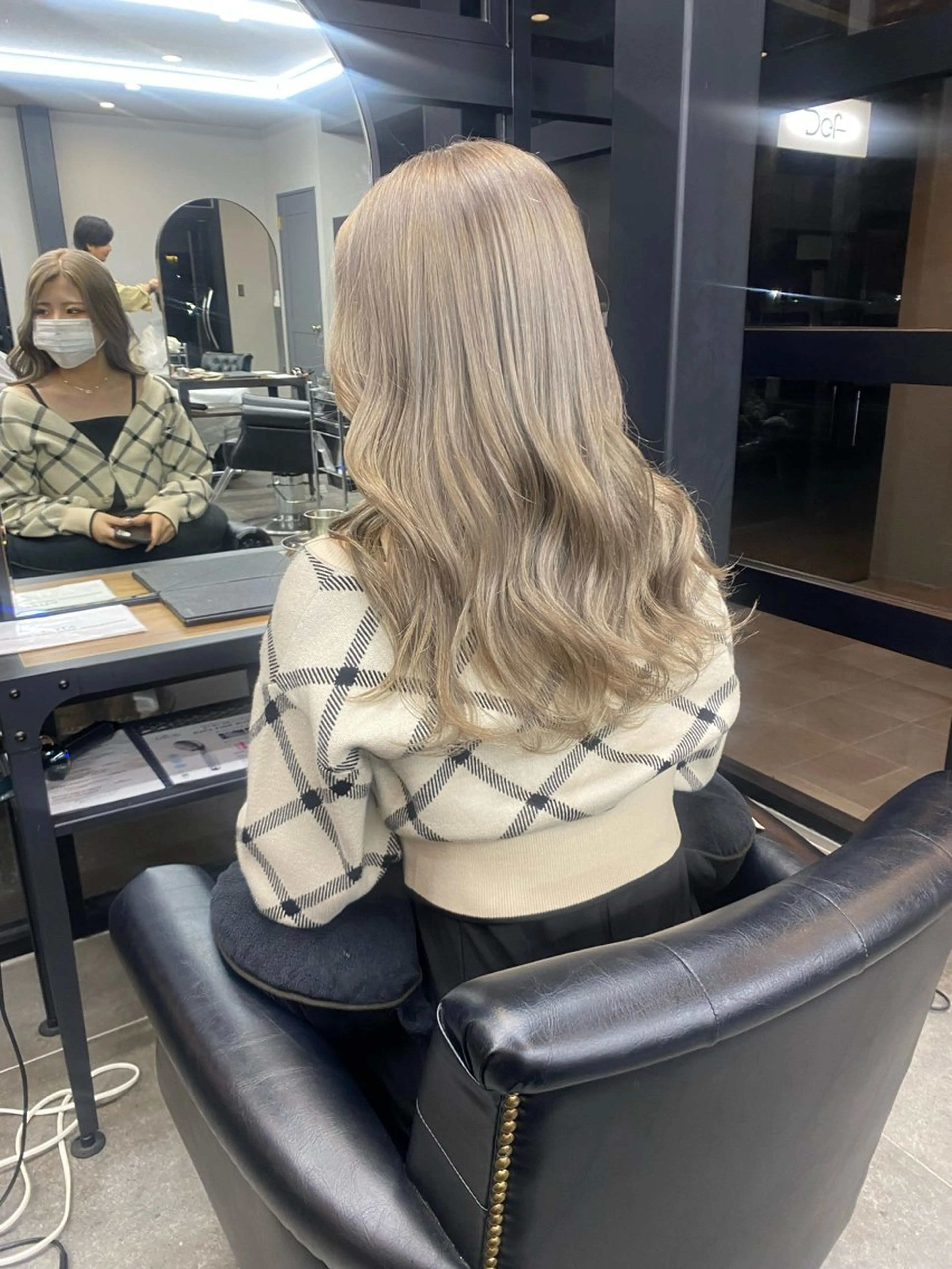 ロング maco 艶感ハイトーン🦋のヘアスタイル