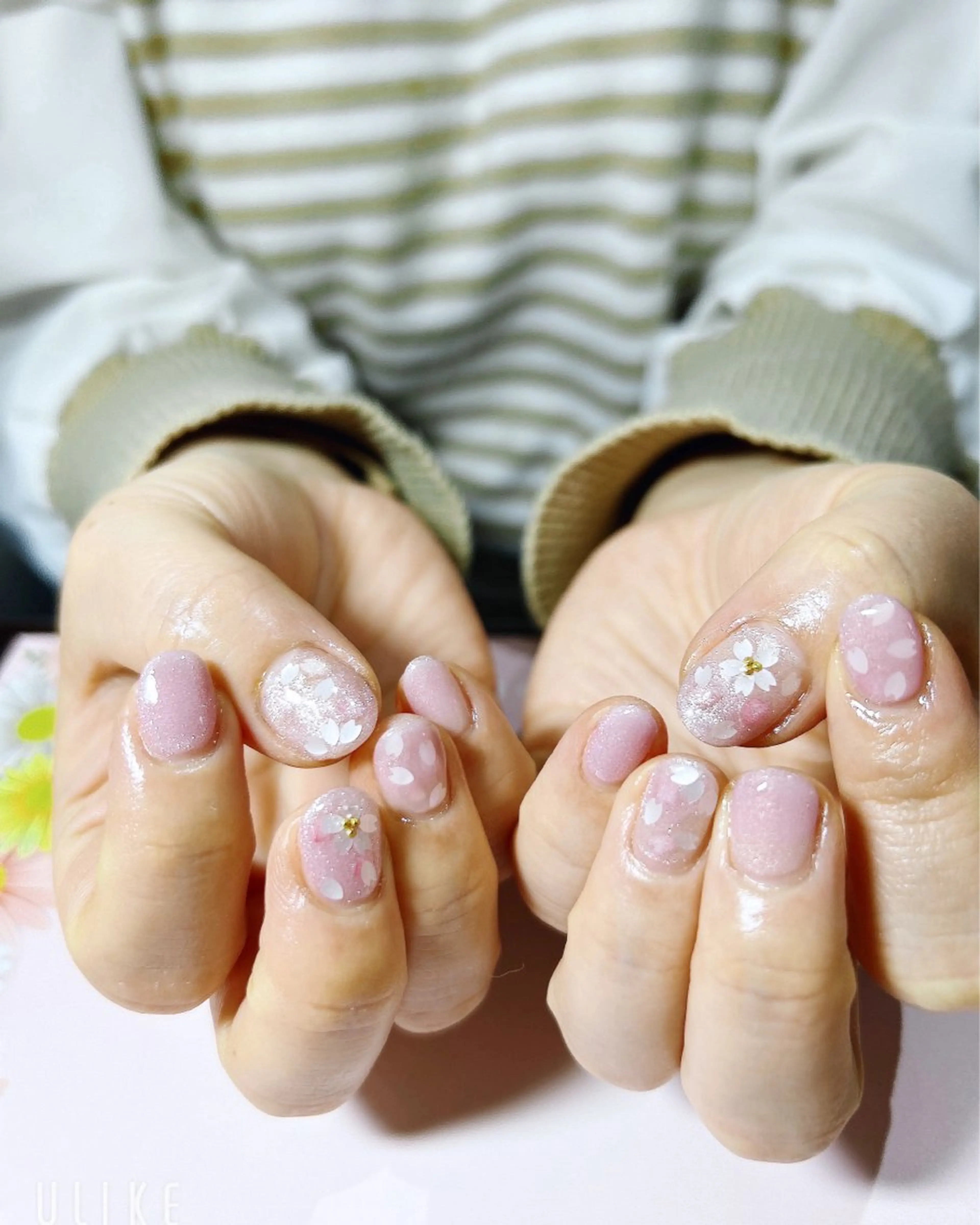 ネイル 桜ネイル ハンドネイル 吉野✨ ネイルデザイナー✨のネイルデザイン