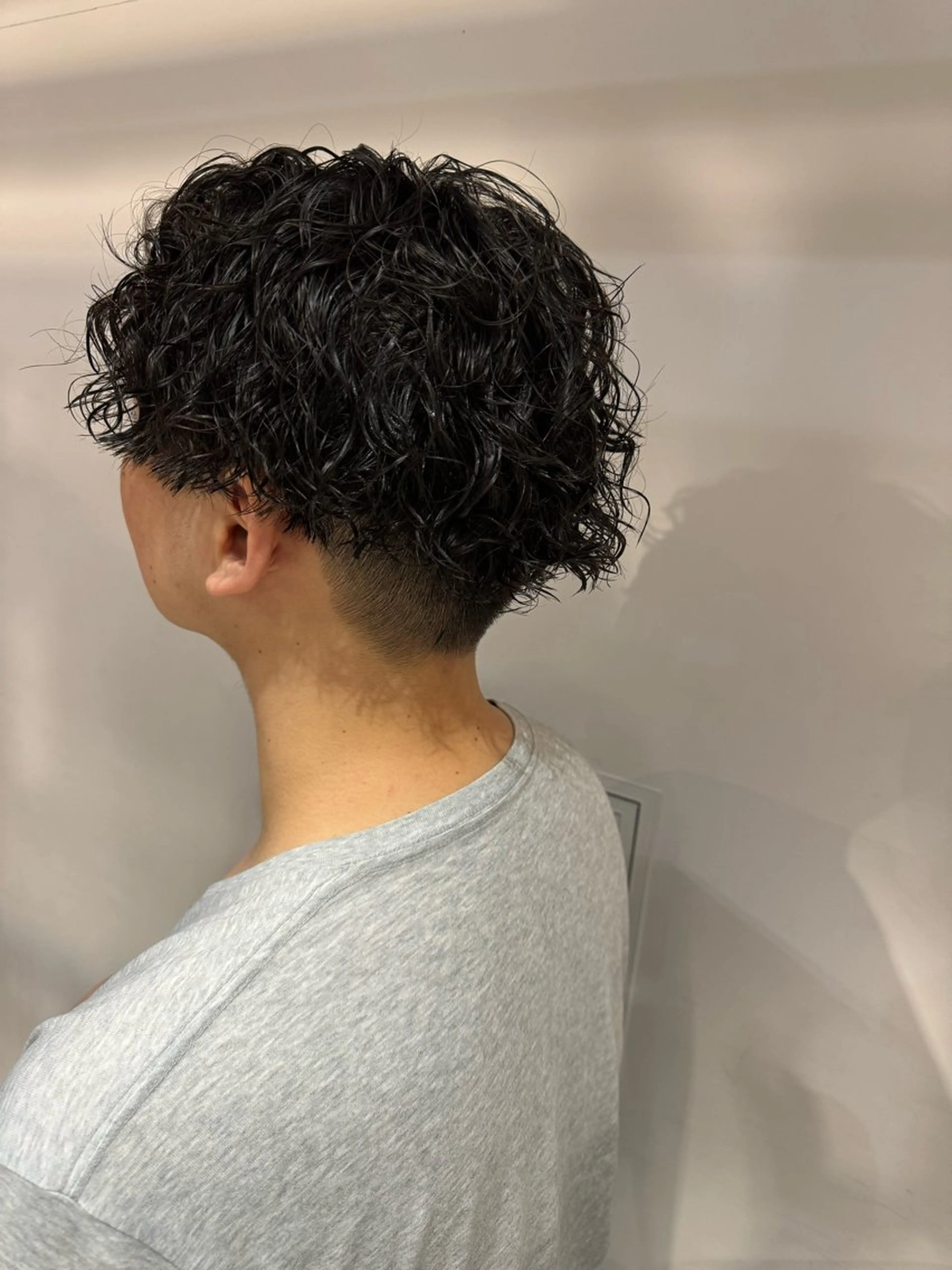 ミディアム パーマ メンズ ミディアムパーマ メンズパーマ スパイラルパーマ カット パーマ トリートメント Dxxxx III所属・女性目線の大人 メンズ*Ayakaのヘアスタイル