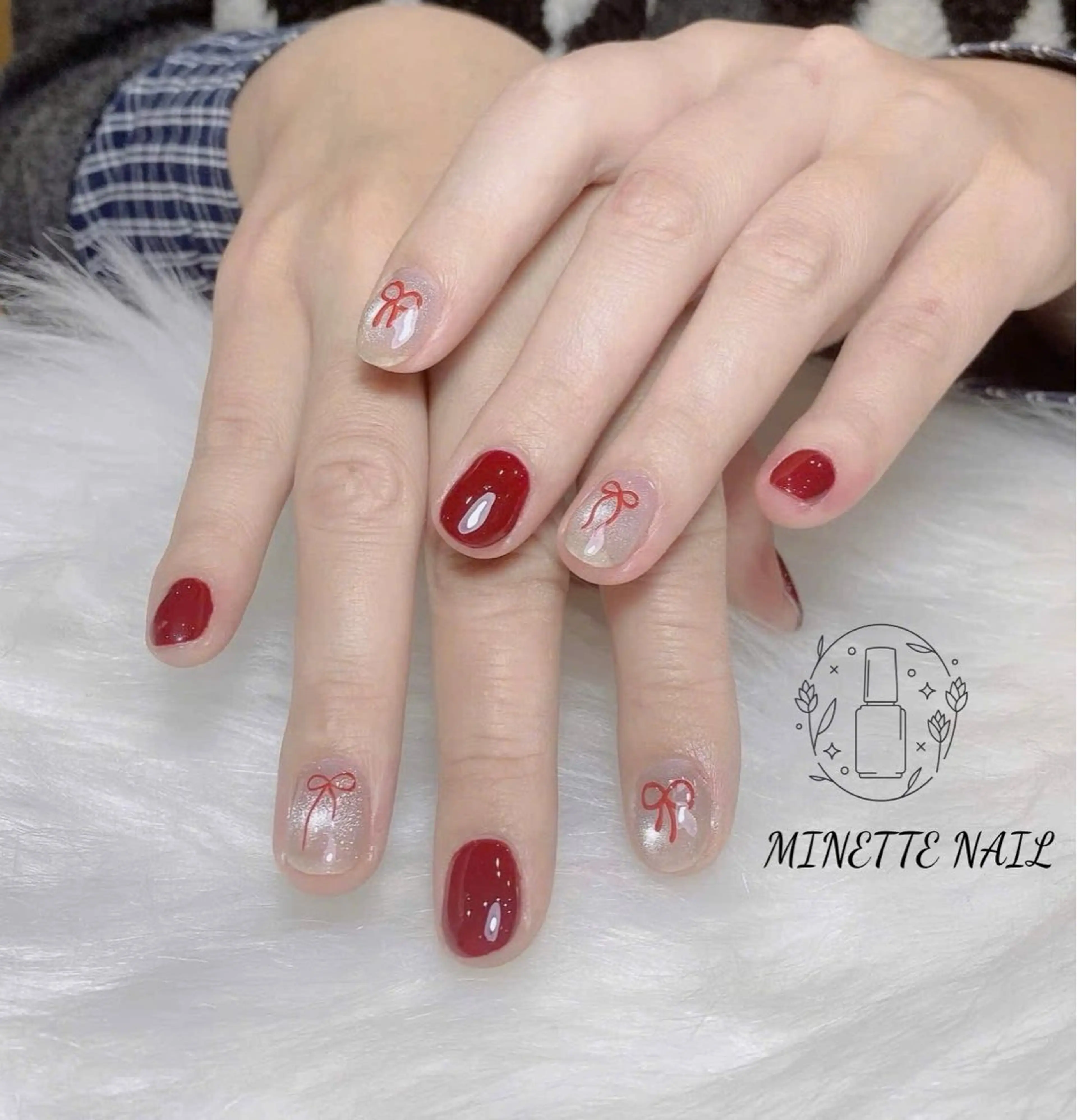 ネイル フレンチネイル ジェルネイル キラキラネイル マグネットネイル 持ち込み Minette Nailのネイルデザイン