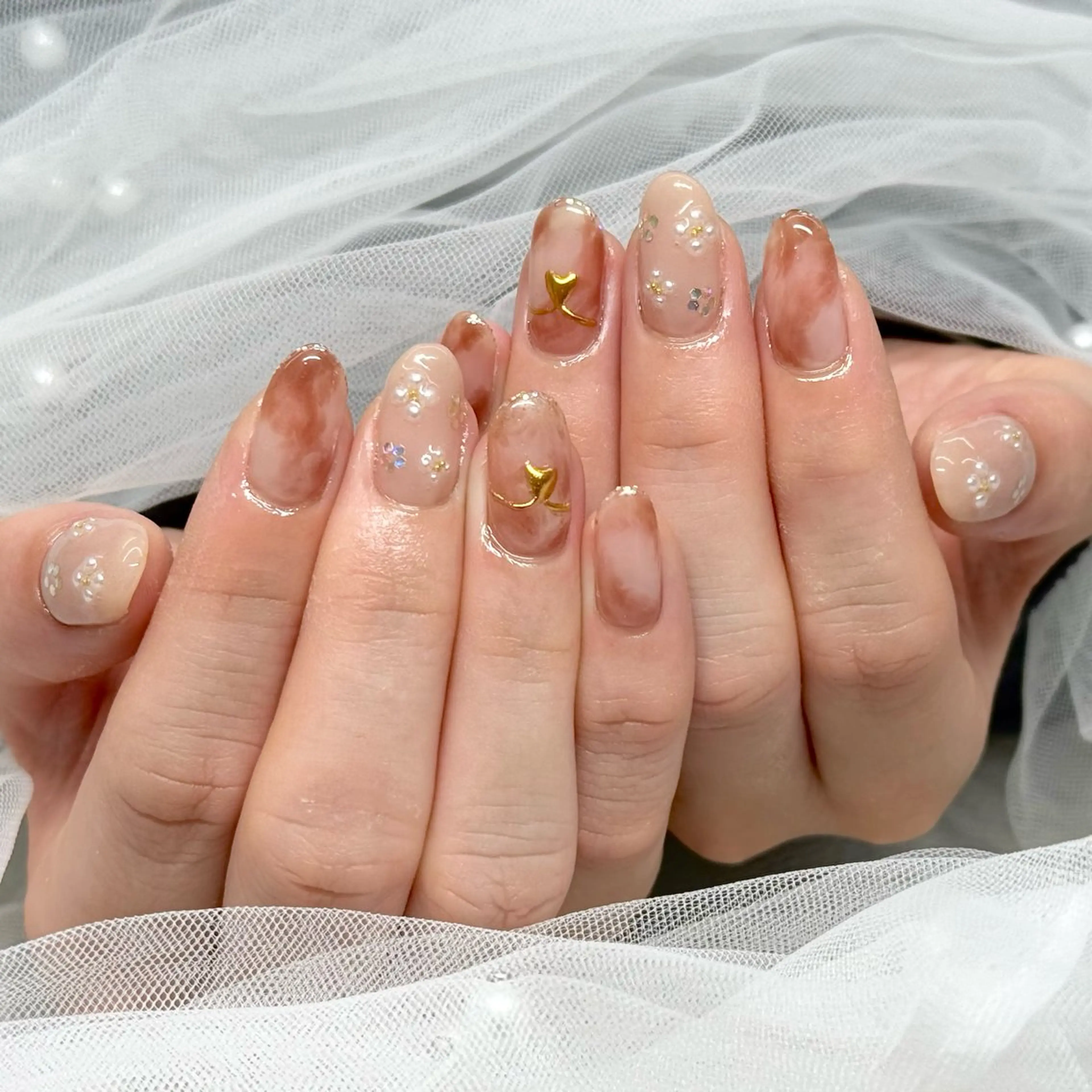 ネイル ミラーネイル ハンドネイル salone Regina 【サローネ　レジーナ】所属・Regina Marinaのネイルデザイン