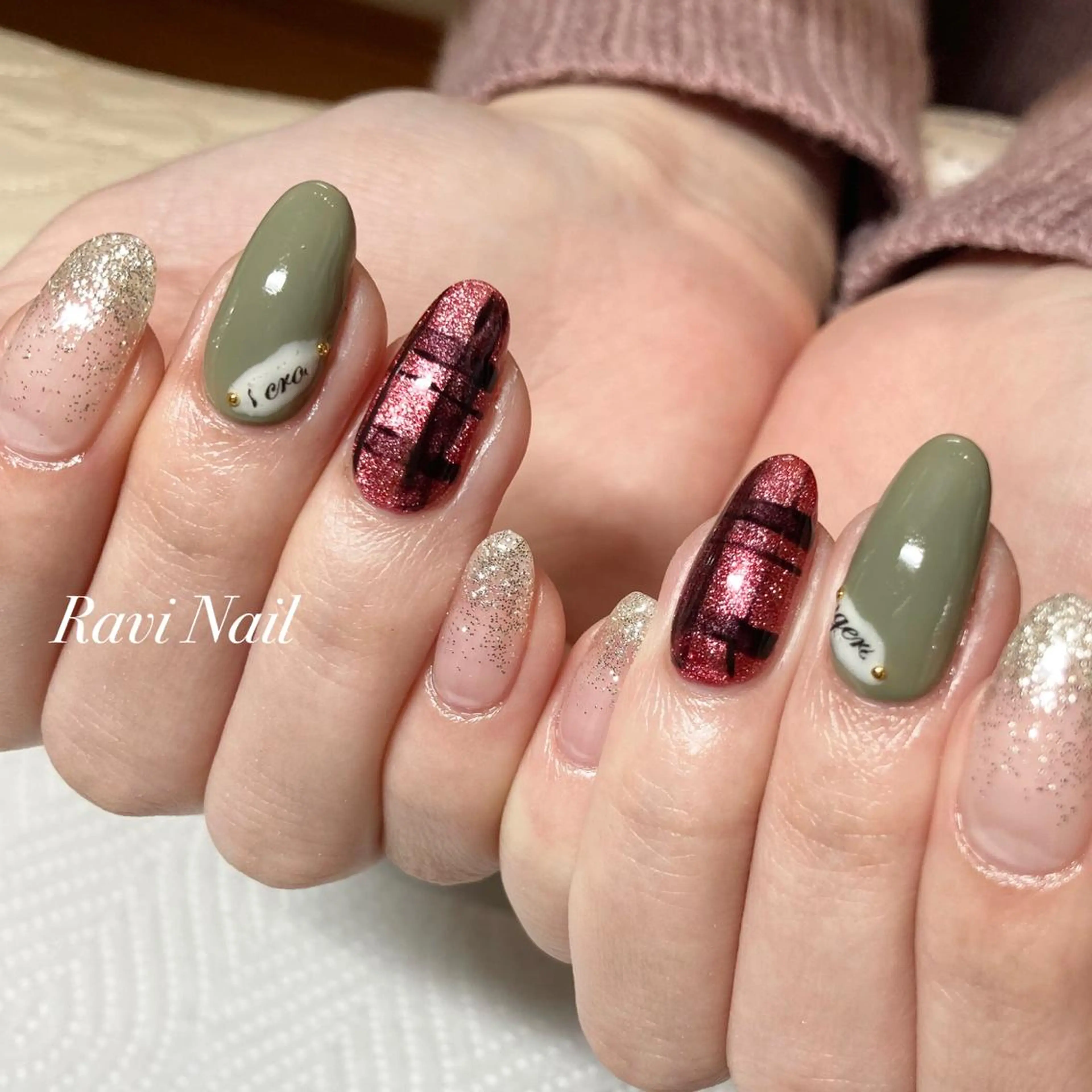 ネイル ジェルネイル マグネットネイル ハンドネイル U. Minakoのネイルデザイン