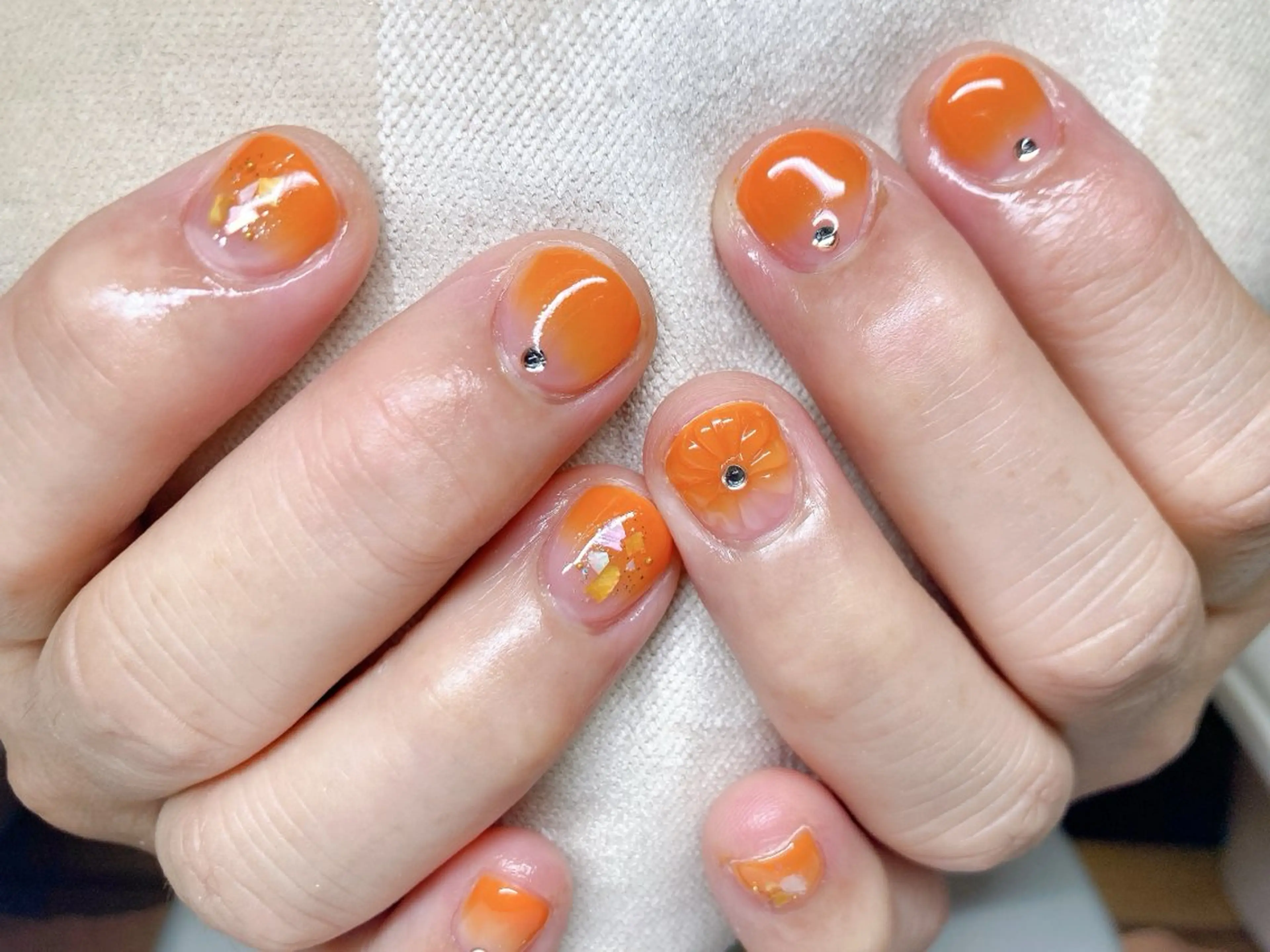 ネイル ECLAT エクラ所属・寺山 千鶴のネイルデザイン