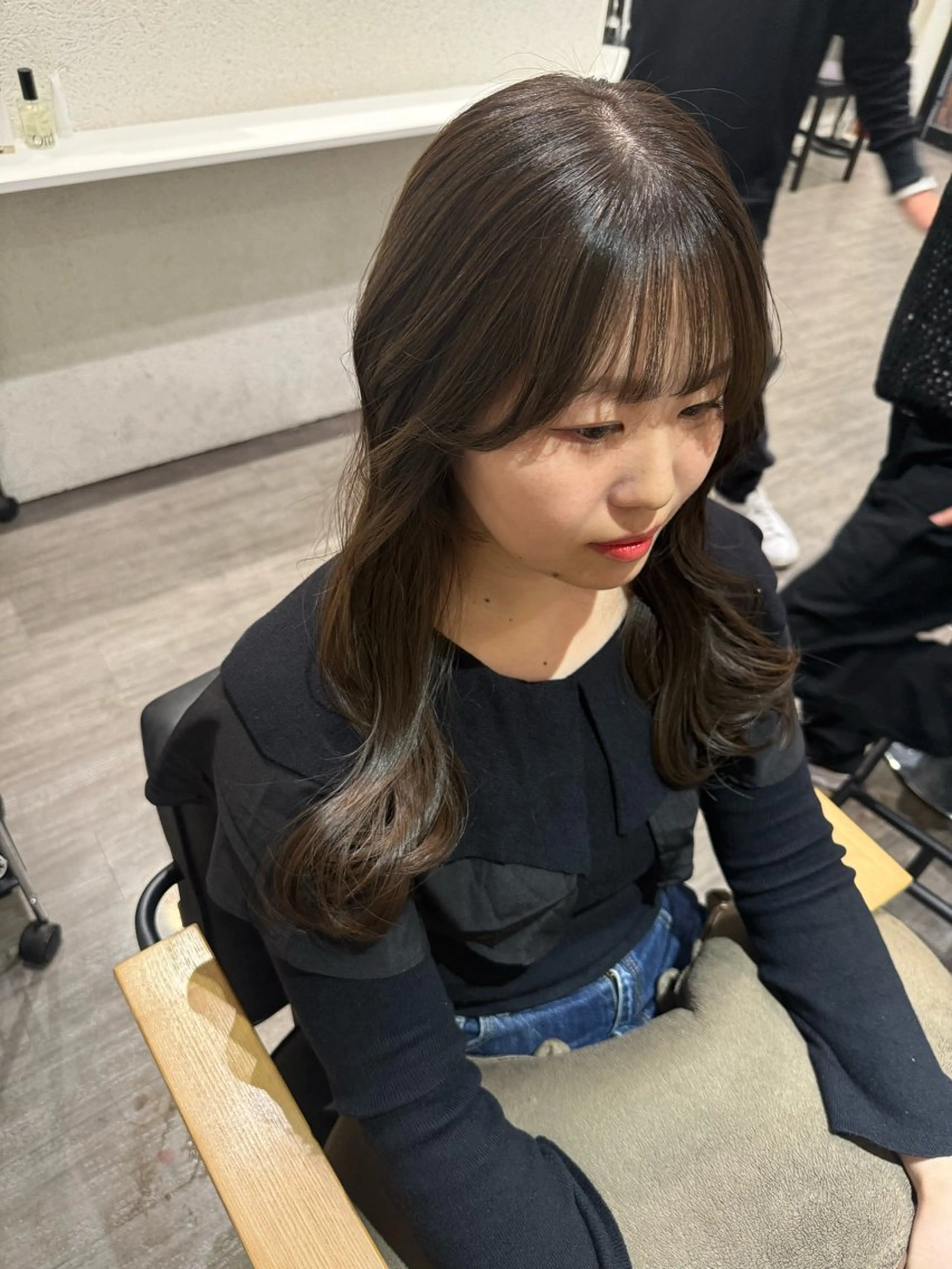 セミロング カラー アッシュ アッシュグレー アッシュグレージュ グレージュ オリーブアッシュ カット ヘアカラー トリートメント 艶髪レイヤー上田 紗也🇰🇷💗のヘアスタイル