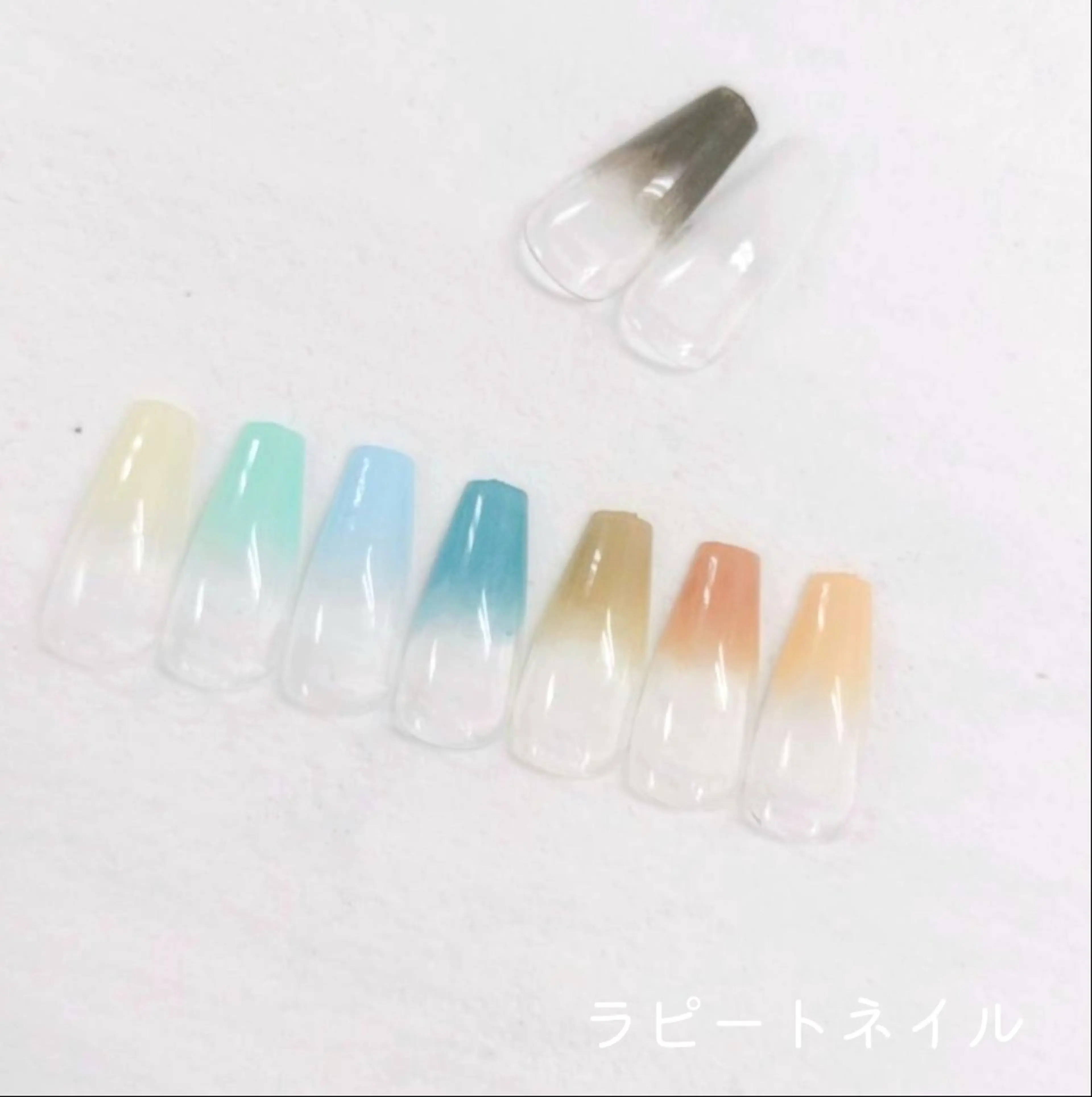 ネイル グラデーション ラピートネイル 美佳のネイルデザイン