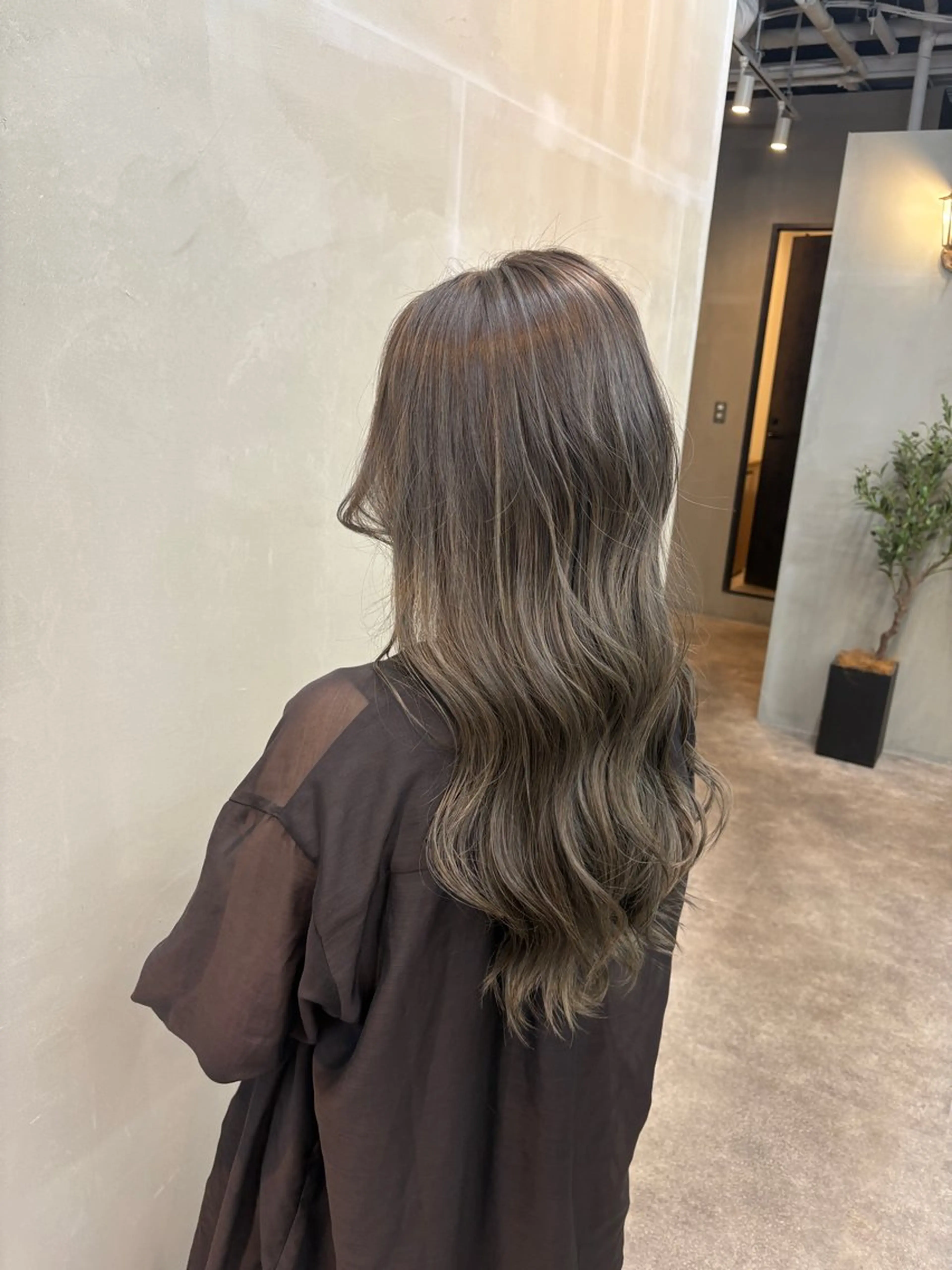 ロング カラー カット ヘアカラー トリートメント ヤマナカ エリカのヘアスタイル