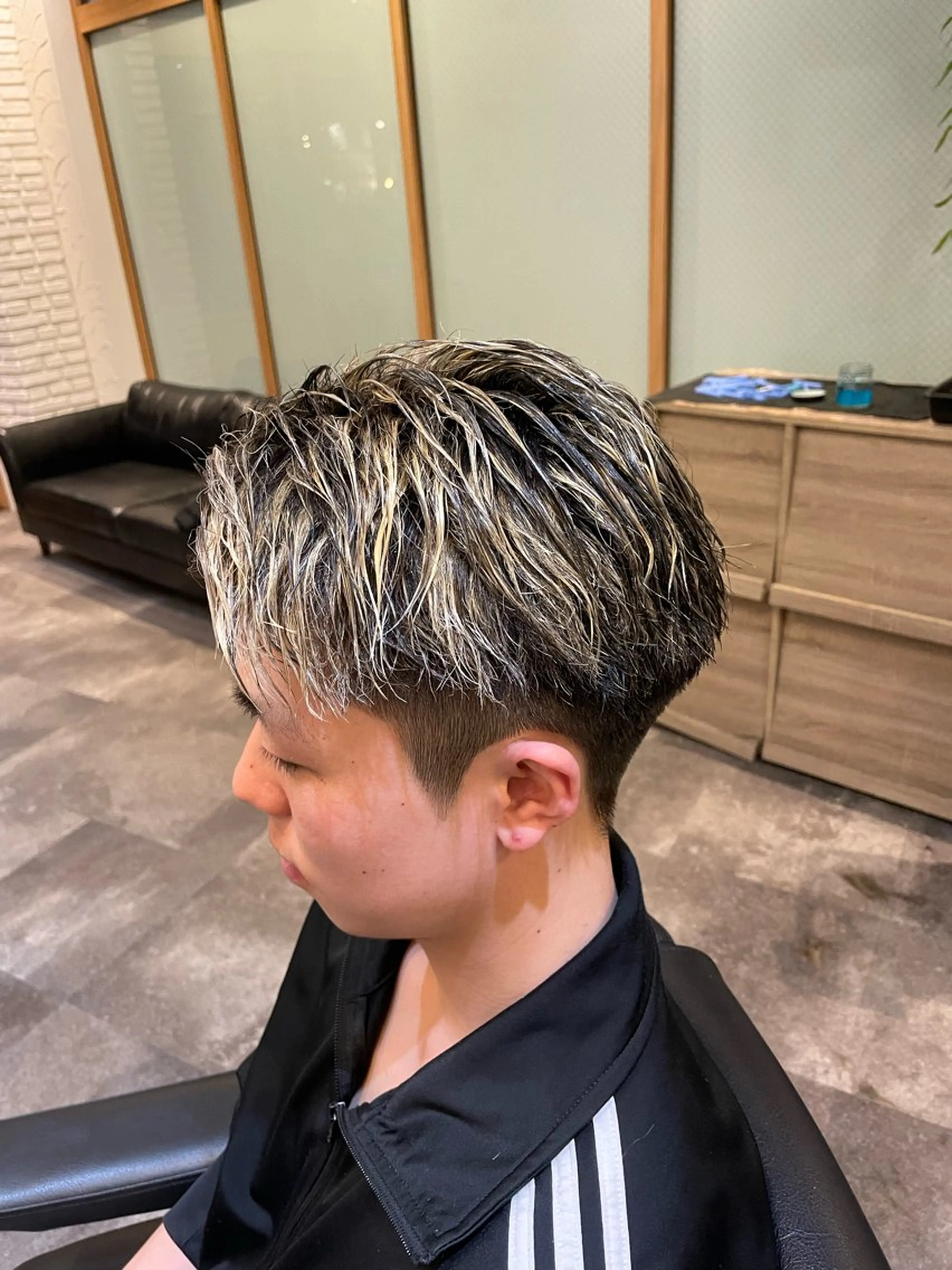 ショート カラー パーマ メンズ smilehair国分寺店所属・💈barber 中根 龍星のヘアスタイル