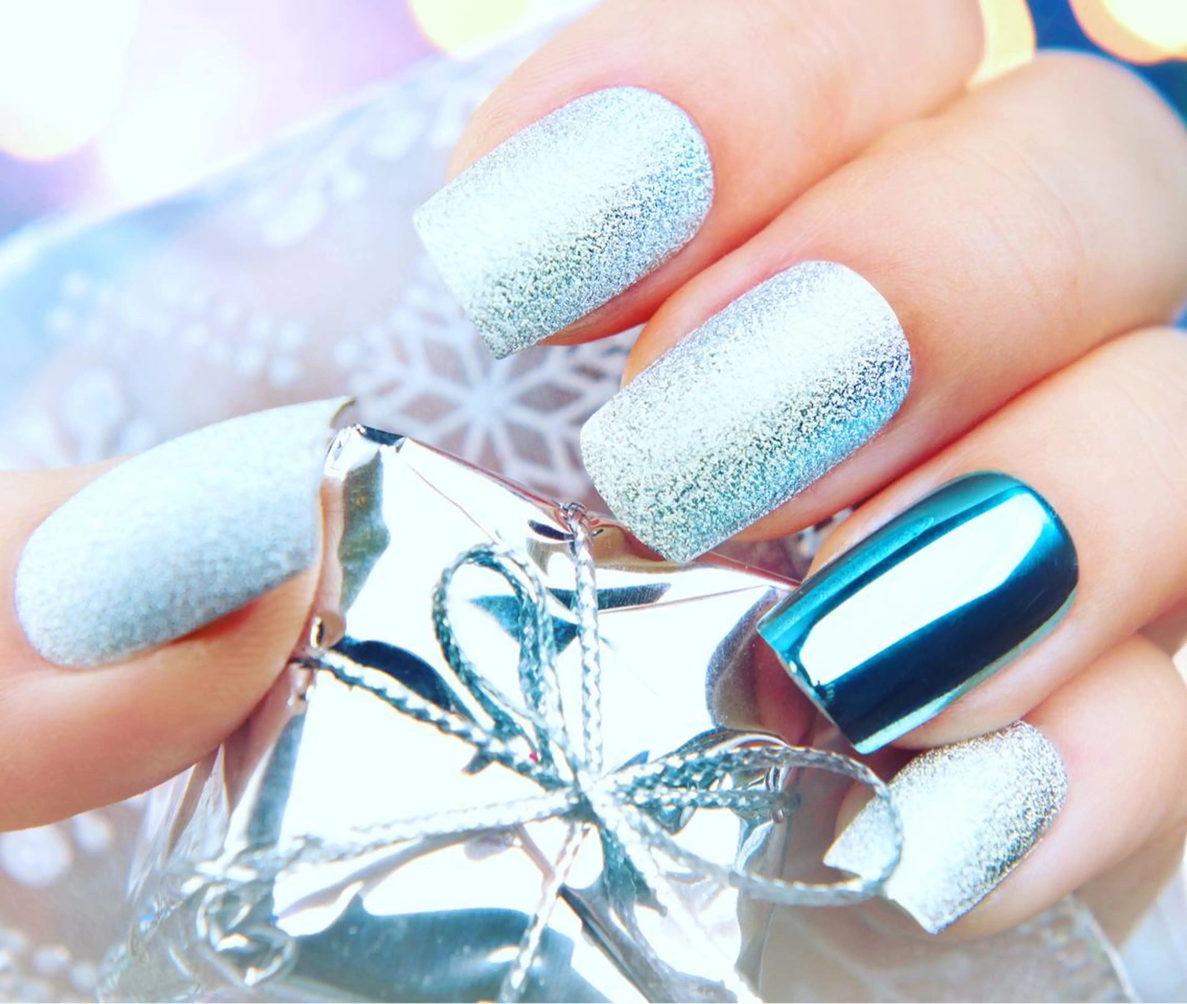 ミディアム カラー パーマ ヘアアレンジ メンズ キッズ ネイル マツエク・マツパ 付け放題 夏ネイル NAILSGOGO shibuyaのネイルデザイン