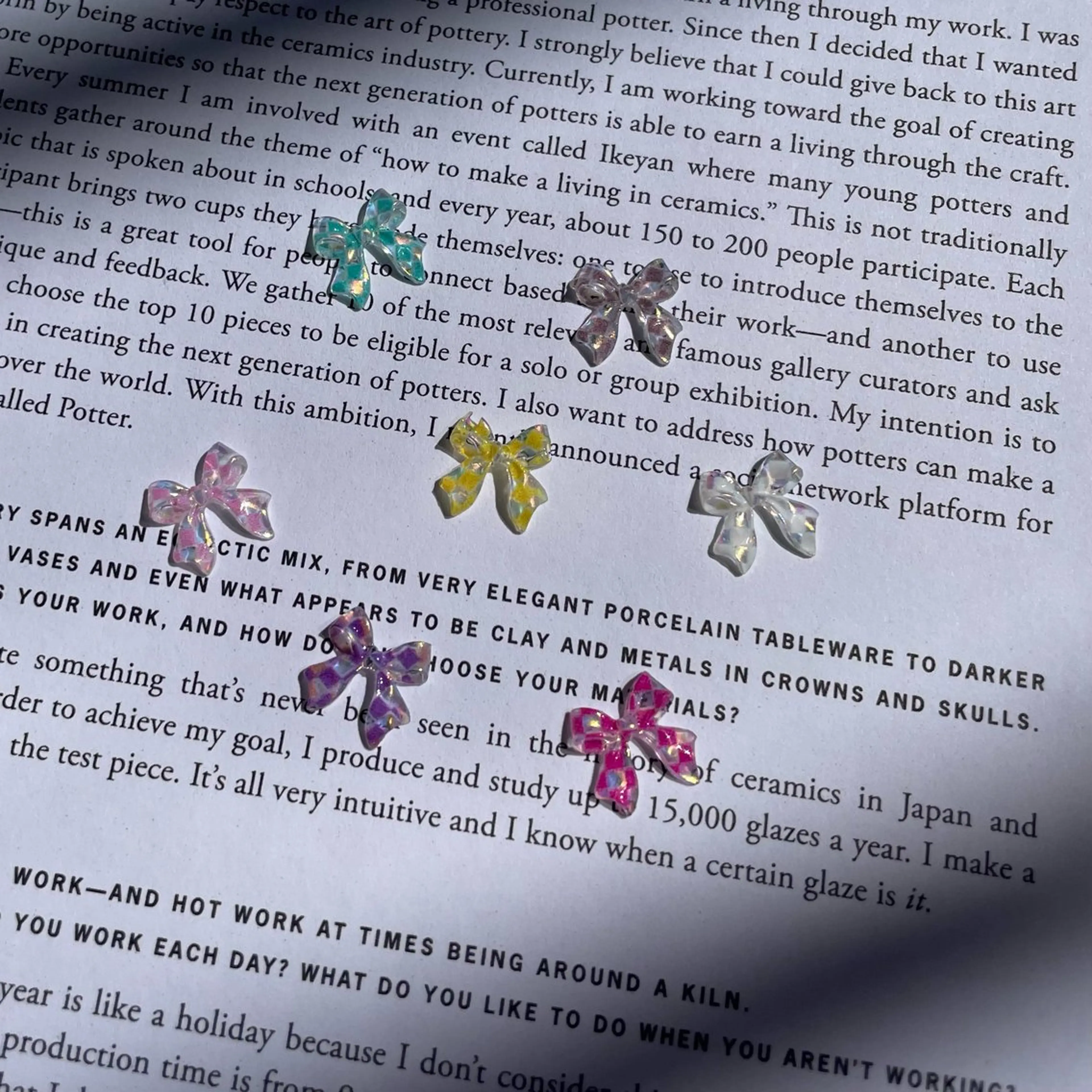 ネイル フレンチネイル ジェルネイル ガーリー ハート ホログラムネイル nailist. sayaのネイルデザイン