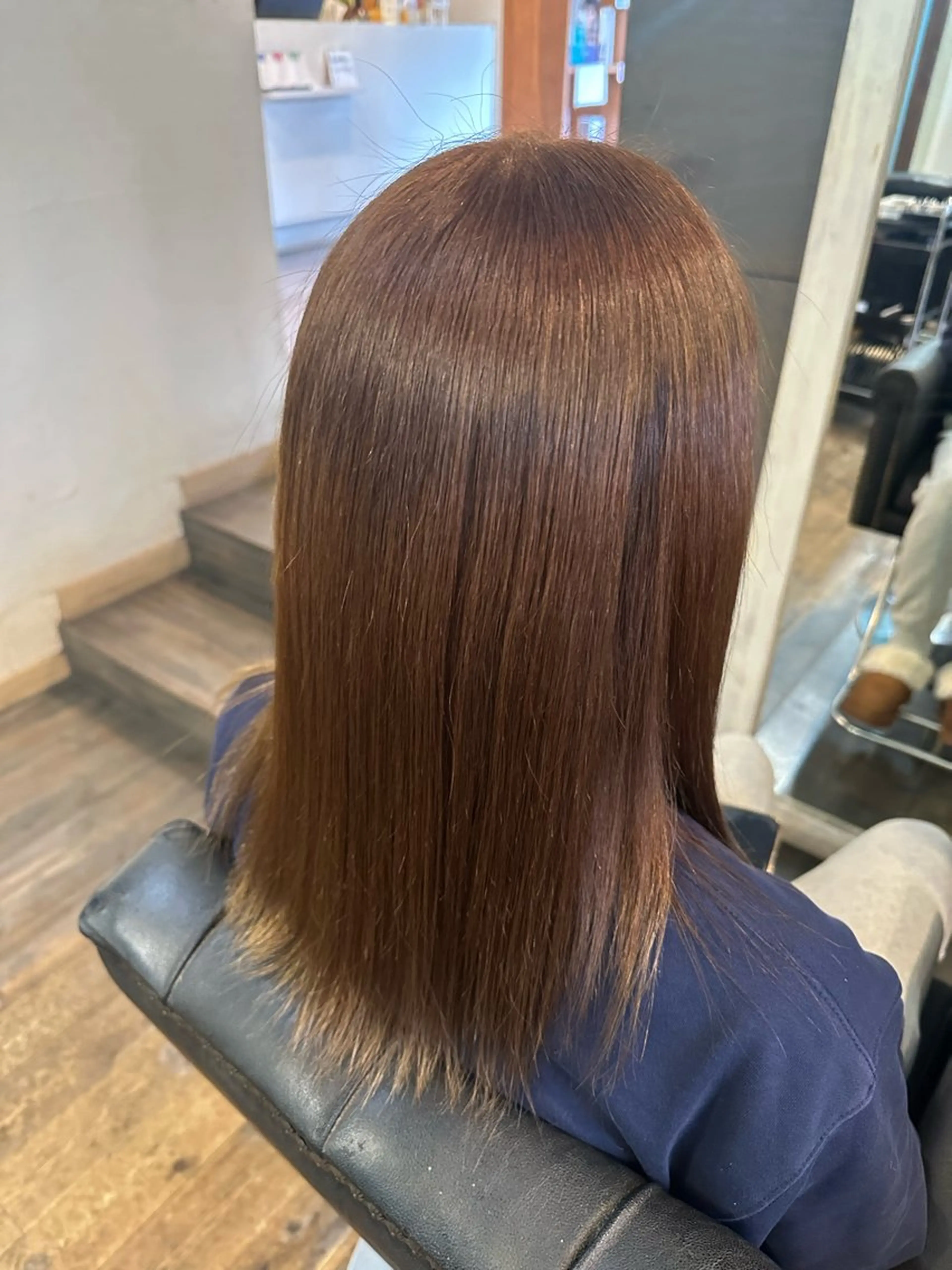 ミディアム カラー ベージュカラー ヘアカラー 安達 望のヘアスタイル