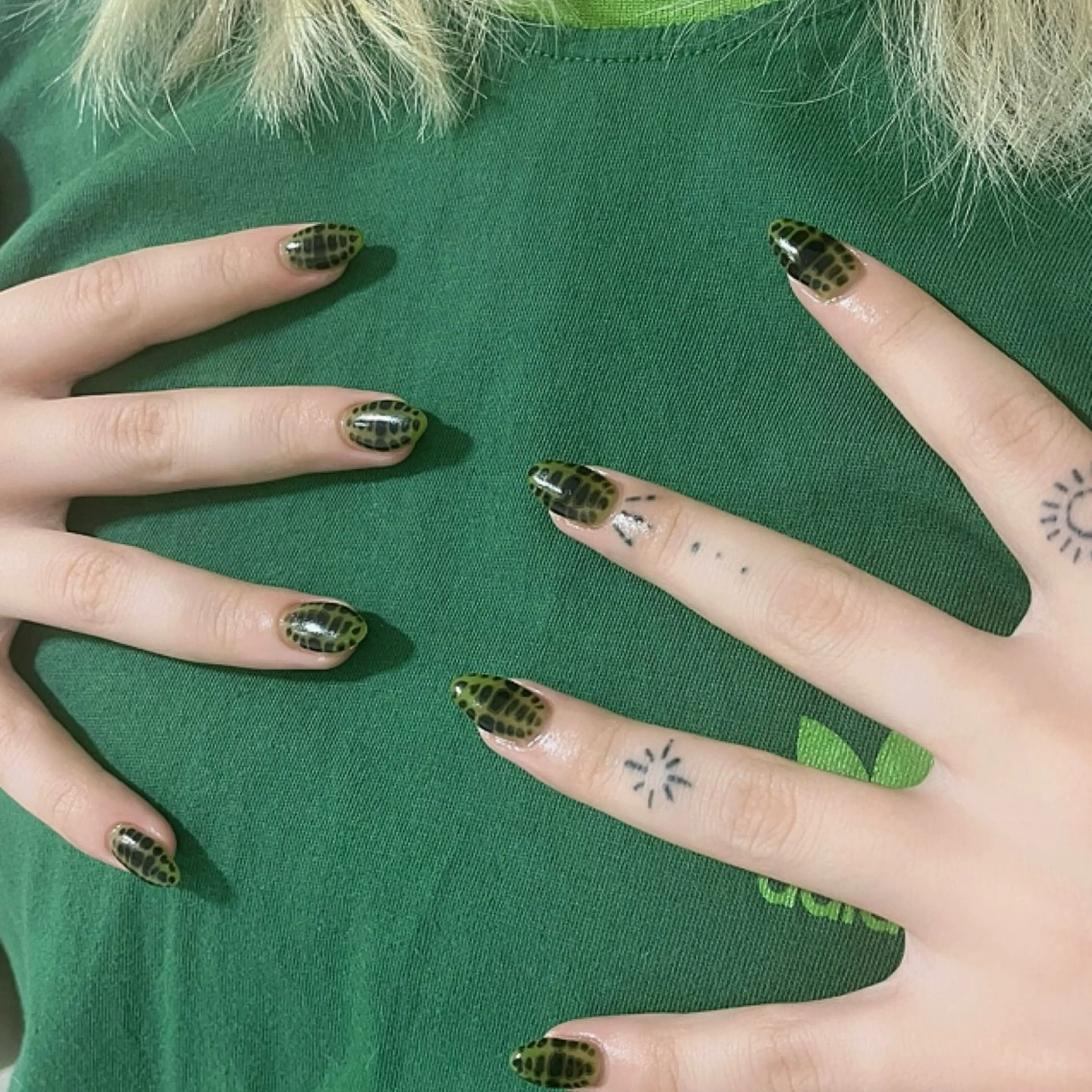 ネイル Protea きぬがわ らむのネイルデザイン