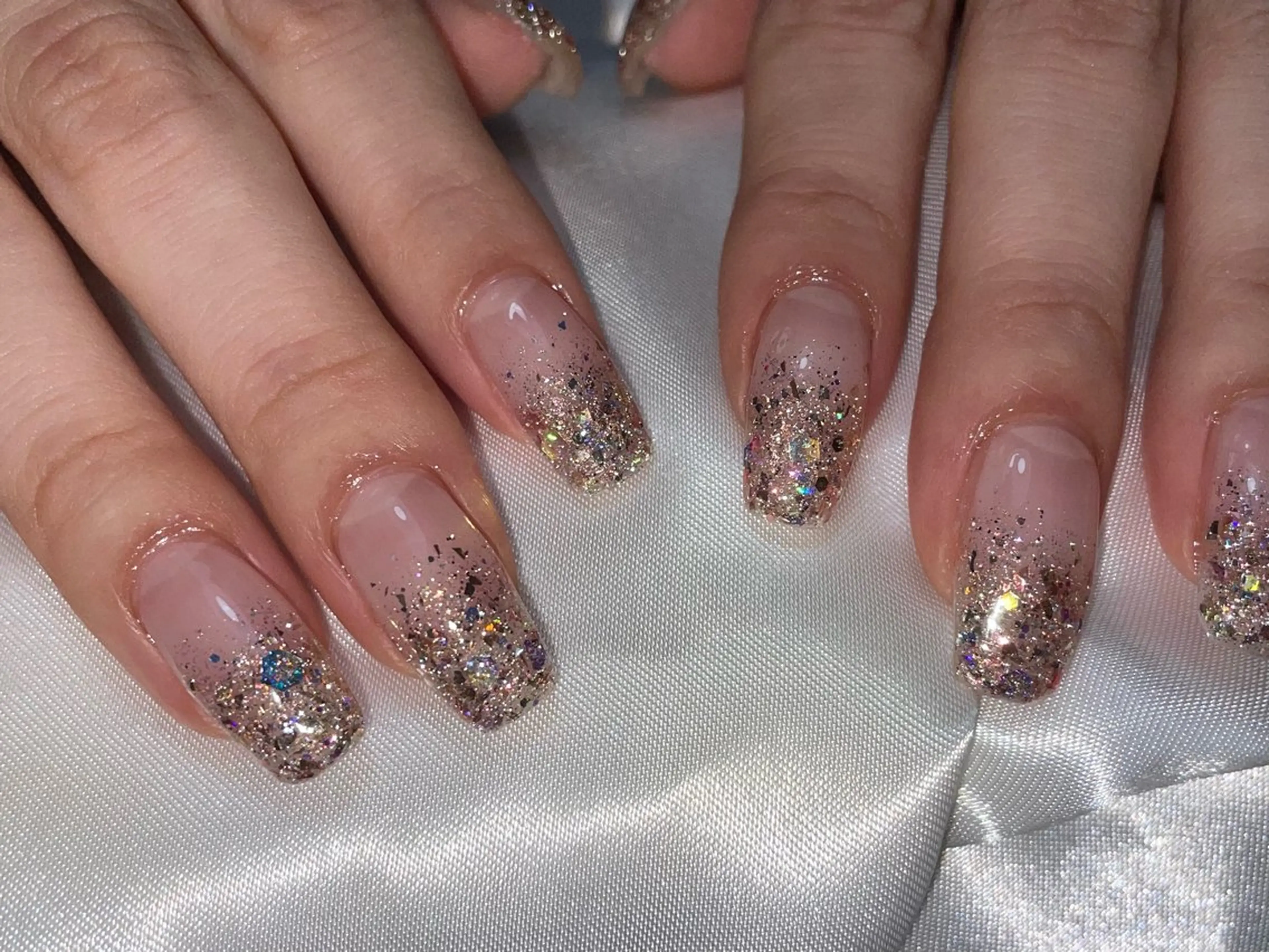 ネイル ラメ(グリッター) ラメグラデーション ハンドネイル alma (アルマ)のネイルデザイン