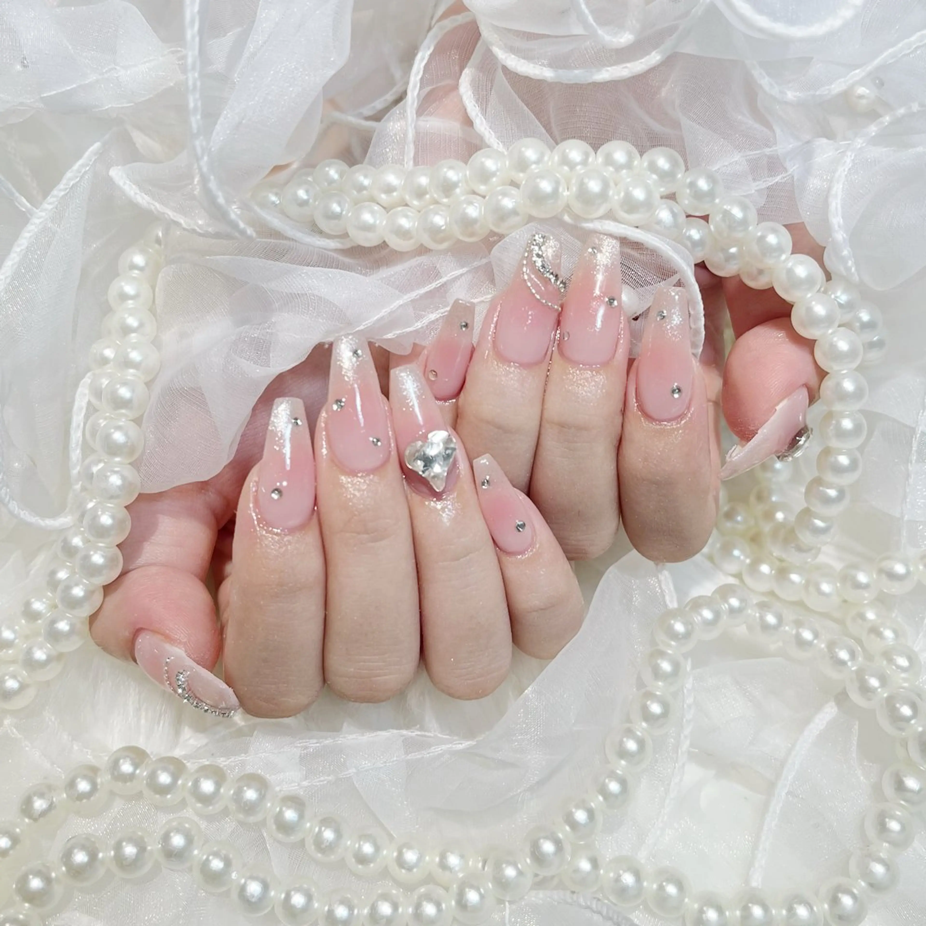 ネイル WISTERIA aisaのネイルデザイン