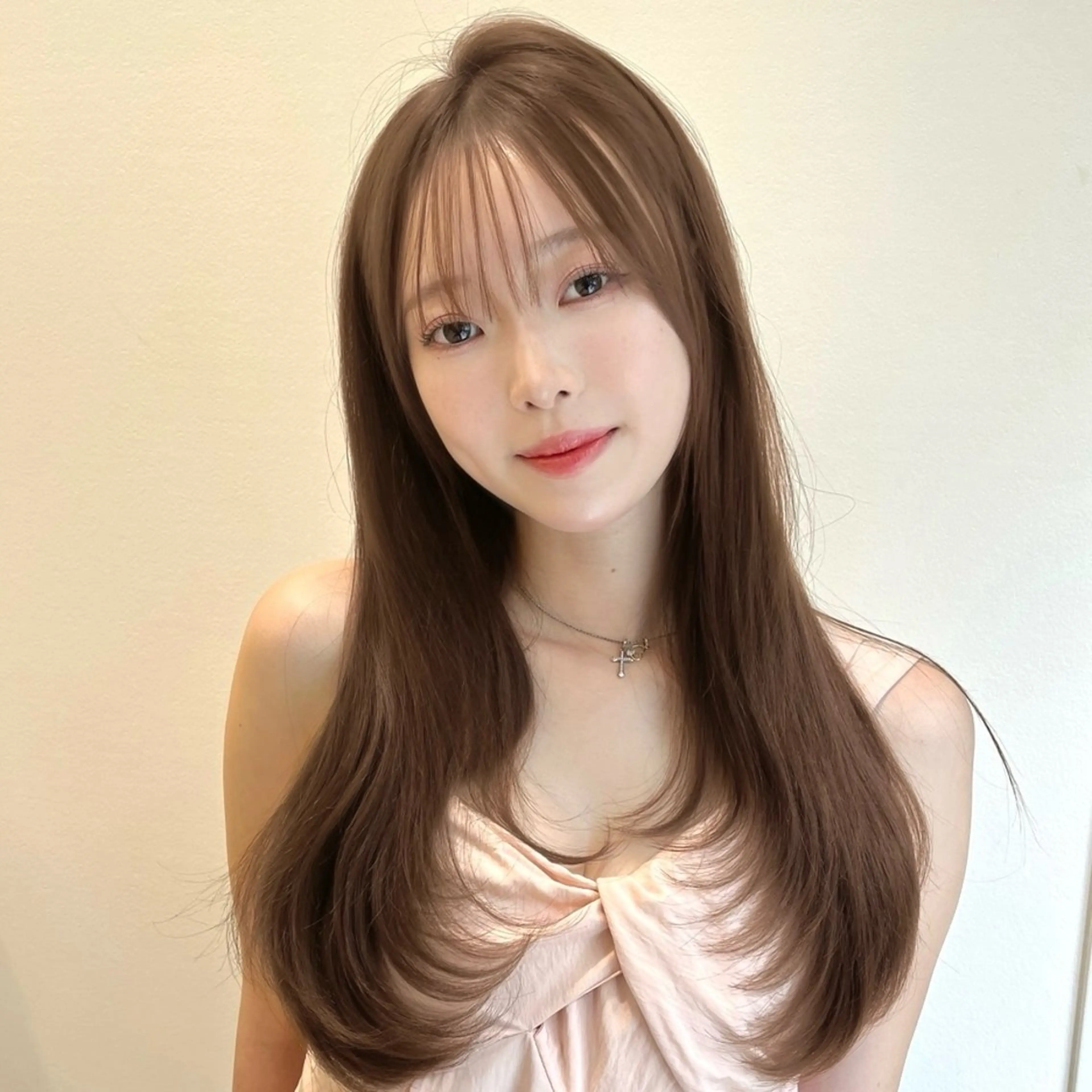 ロング カラー アッシュ ベージュカラー レイヤーカット ヘアカラー 🤎大人かわいい🤎 韓国レイヤー🤎のヘアスタイル