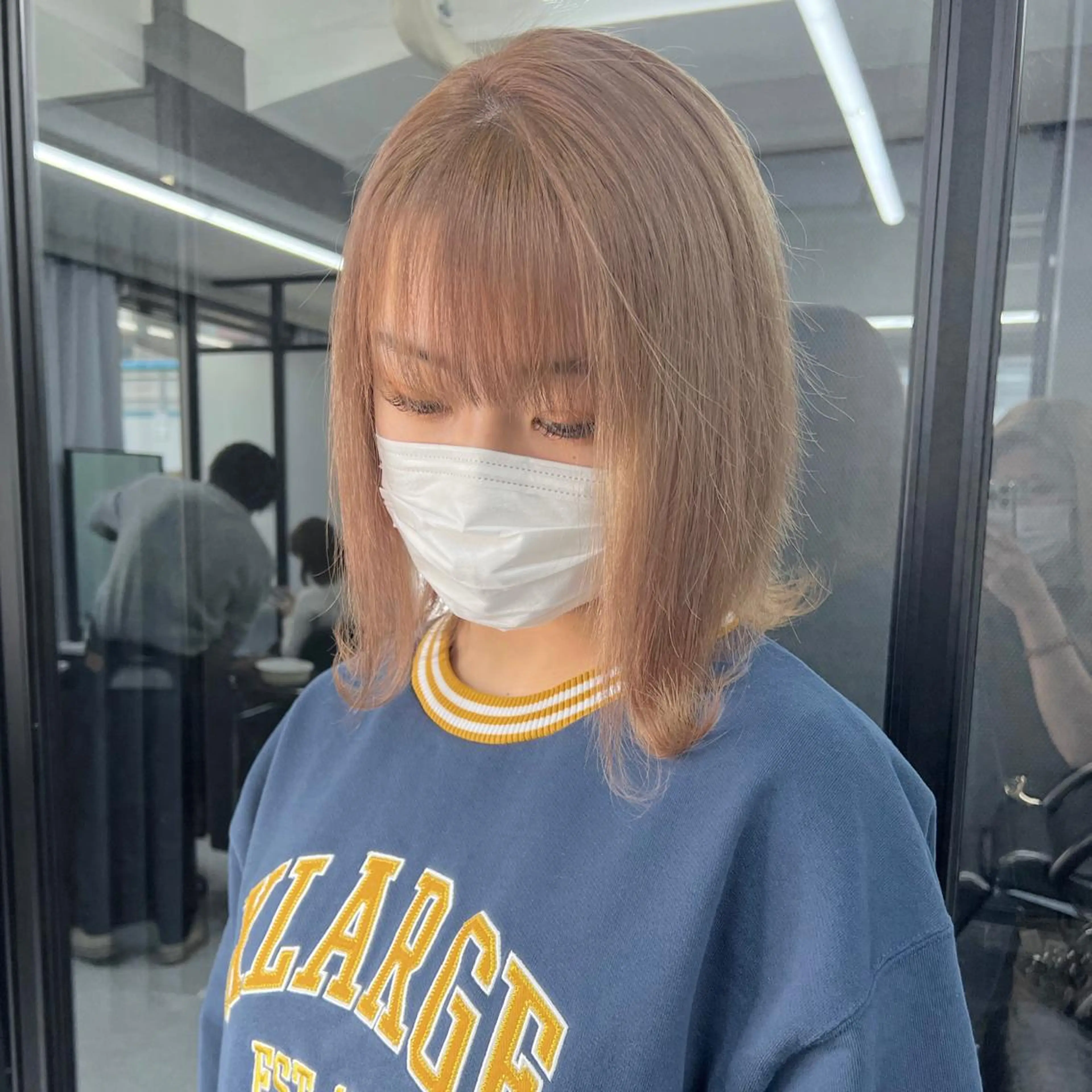 ミディアム カラー シールエクステ ハイトーンカラー エクステ ヘアカラー トリートメント シールエクステ特化 ハイトーン、NANAのヘアスタイル