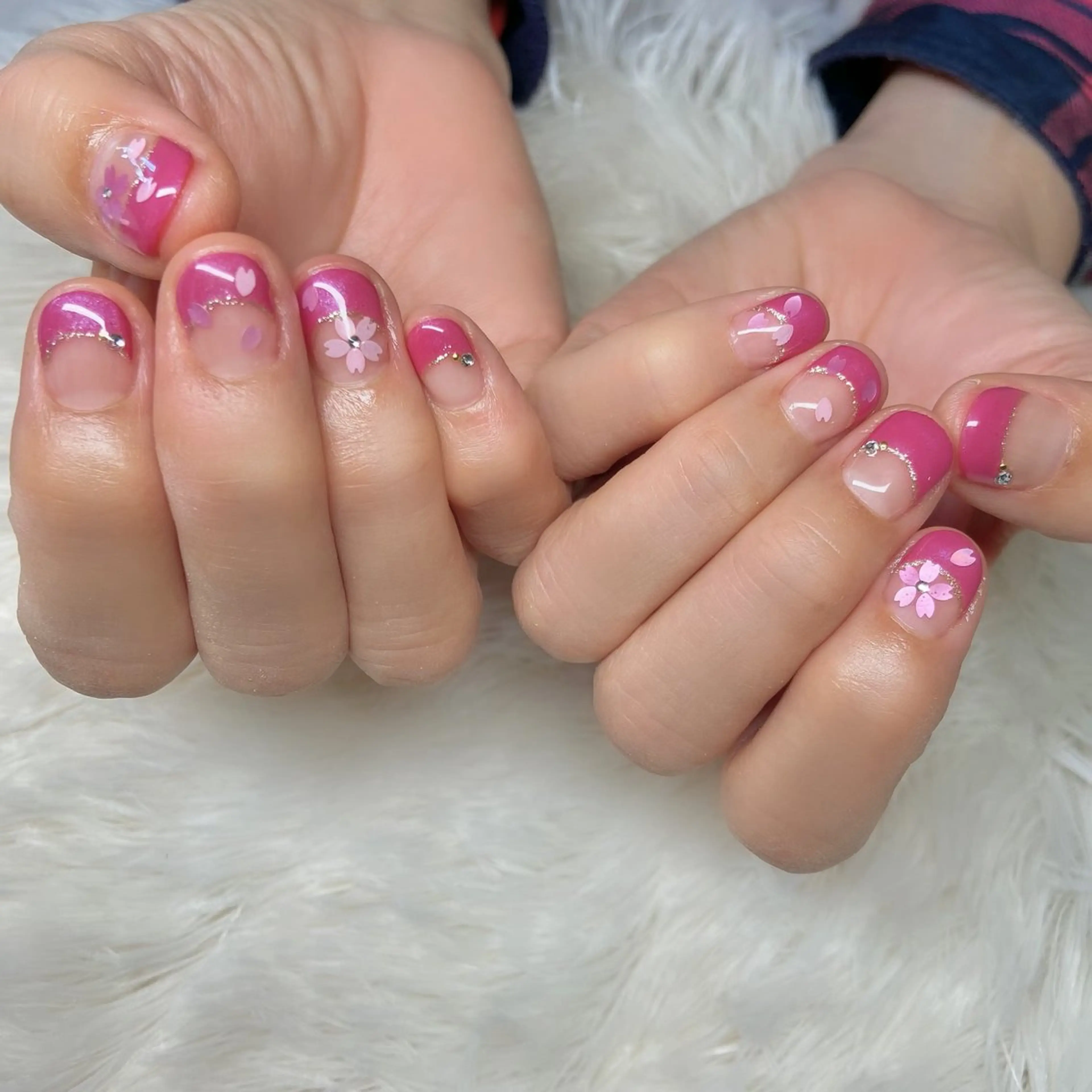 ネイル 桜ネイル フレンチネイル 森下 遥のネイルデザイン