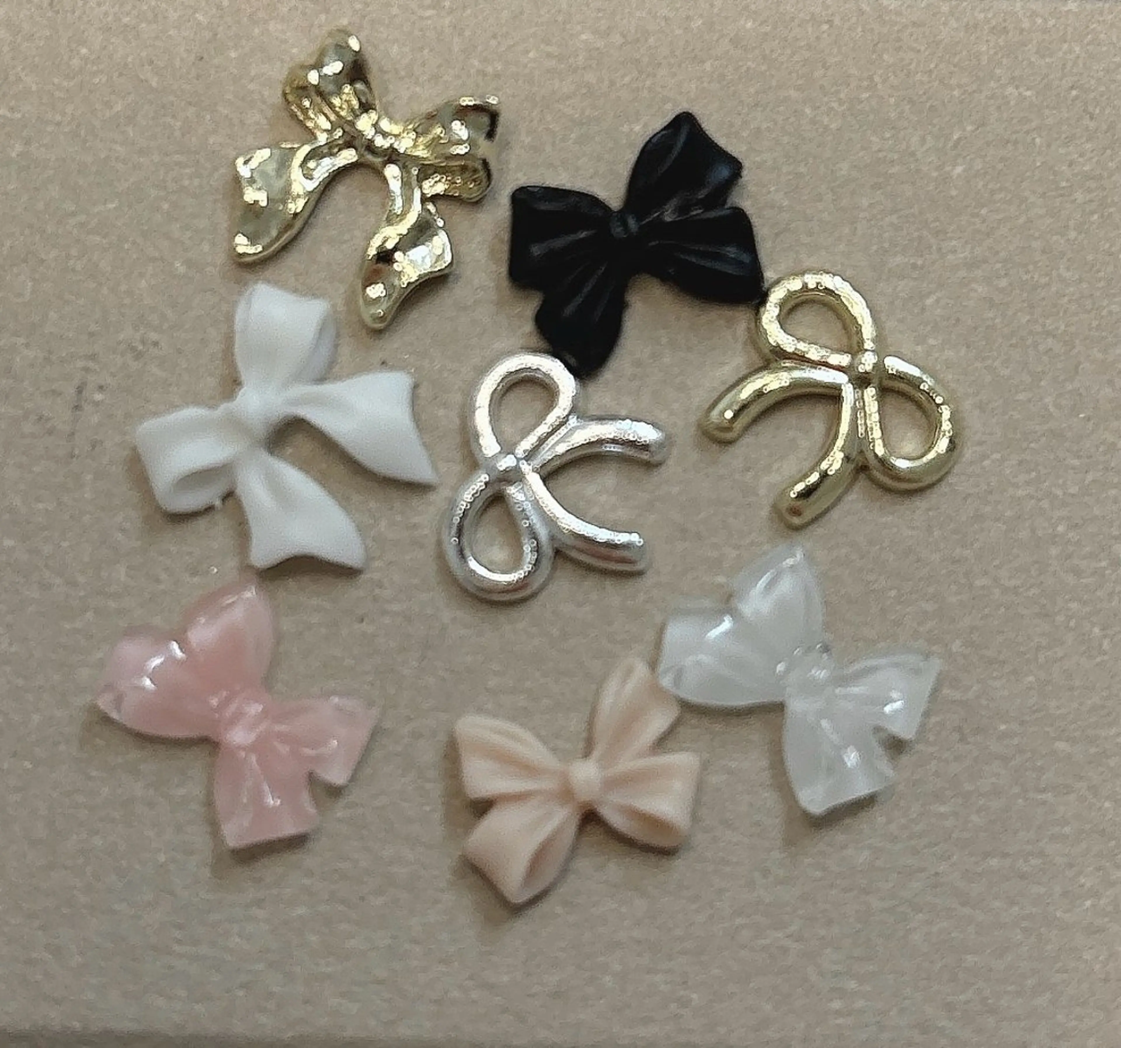 ネイル ガーリー リボン ハンドネイル nails 🎀meのネイルデザイン