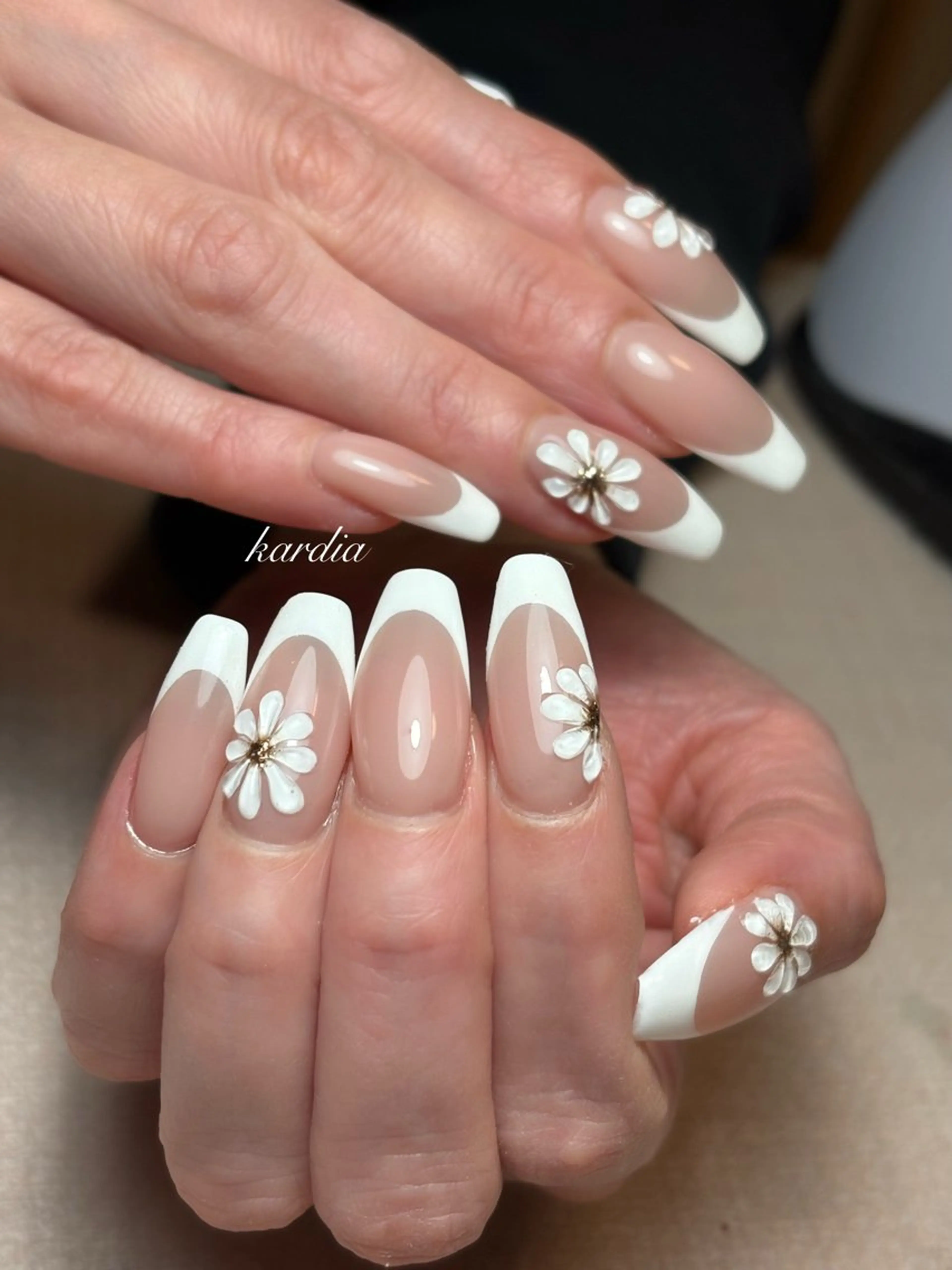 ネイル ハンドネイル καρδιά -ｶﾙﾃﾞｨｱ-のネイルデザイン