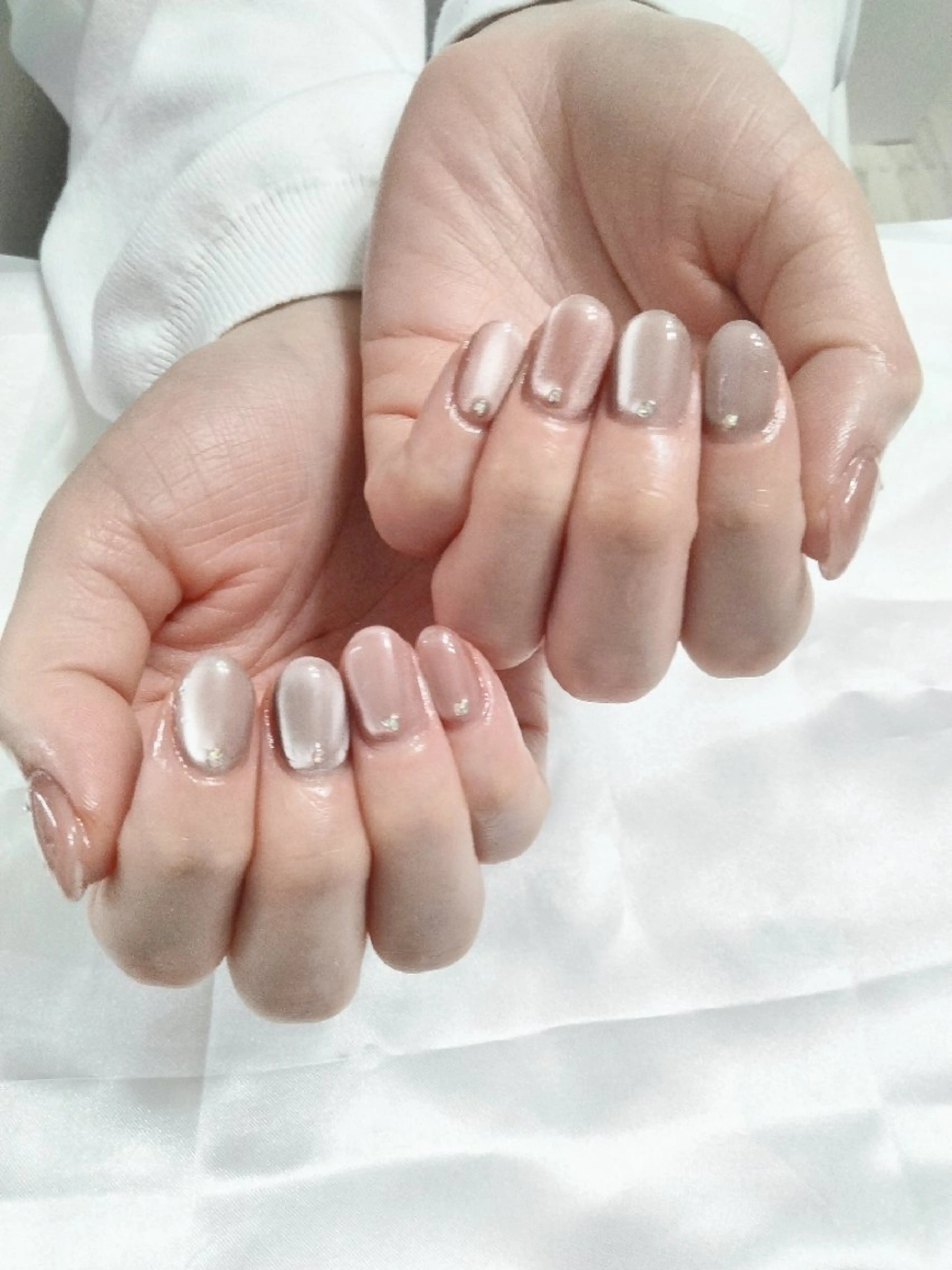 ネイル ジェルネイル マグネットネイル パラジェル 春ネイル ストーンネイル ハンドネイル Beaubie  nailサロンのネイルデザイン